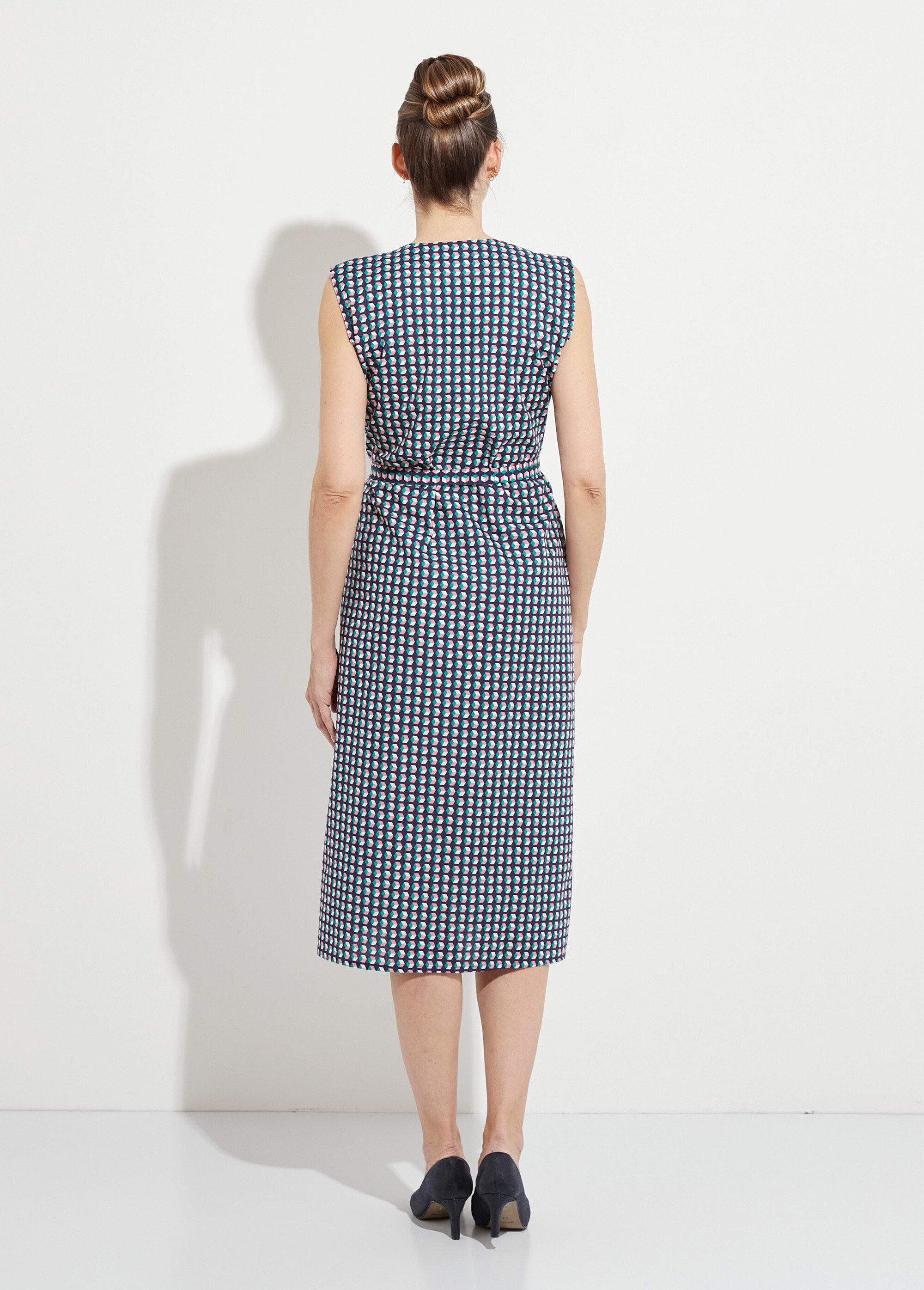 Tablier boutonné sans manches imprimé graphique