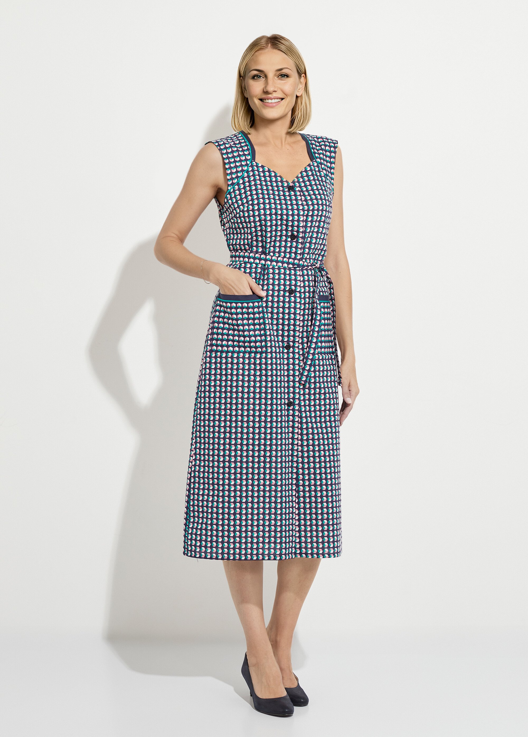 Tablier boutonné sans manches imprimé graphique