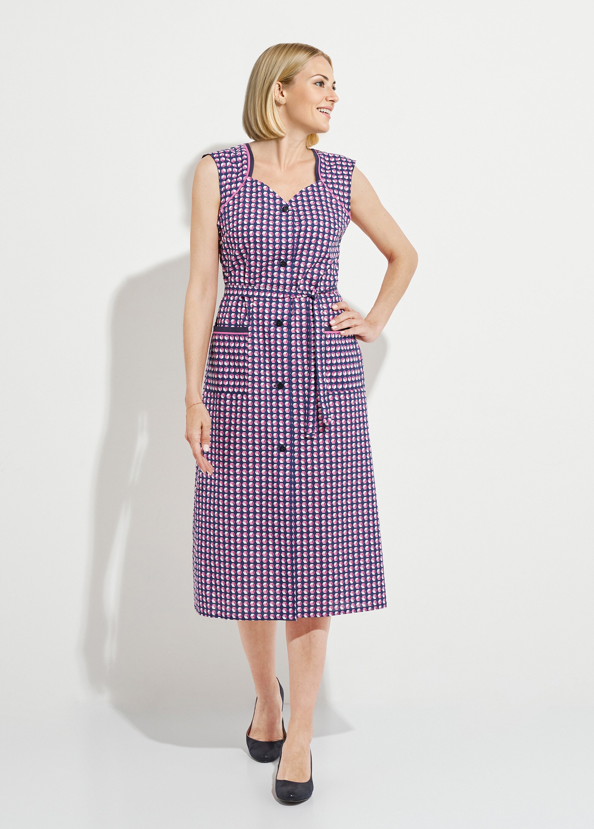 Tablier boutonné sans manches imprimé graphique