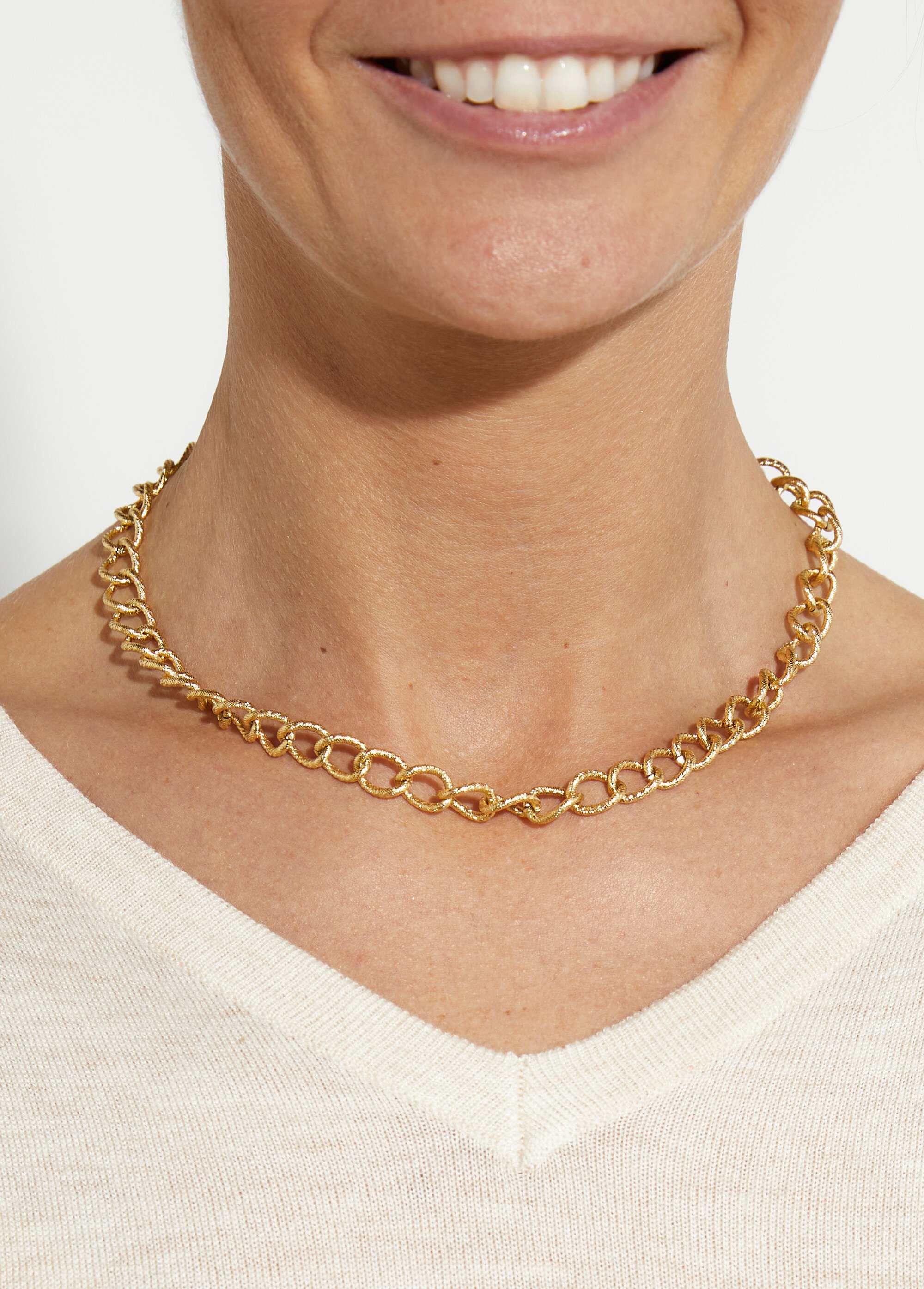 Collier gourmette ras de cou en acier