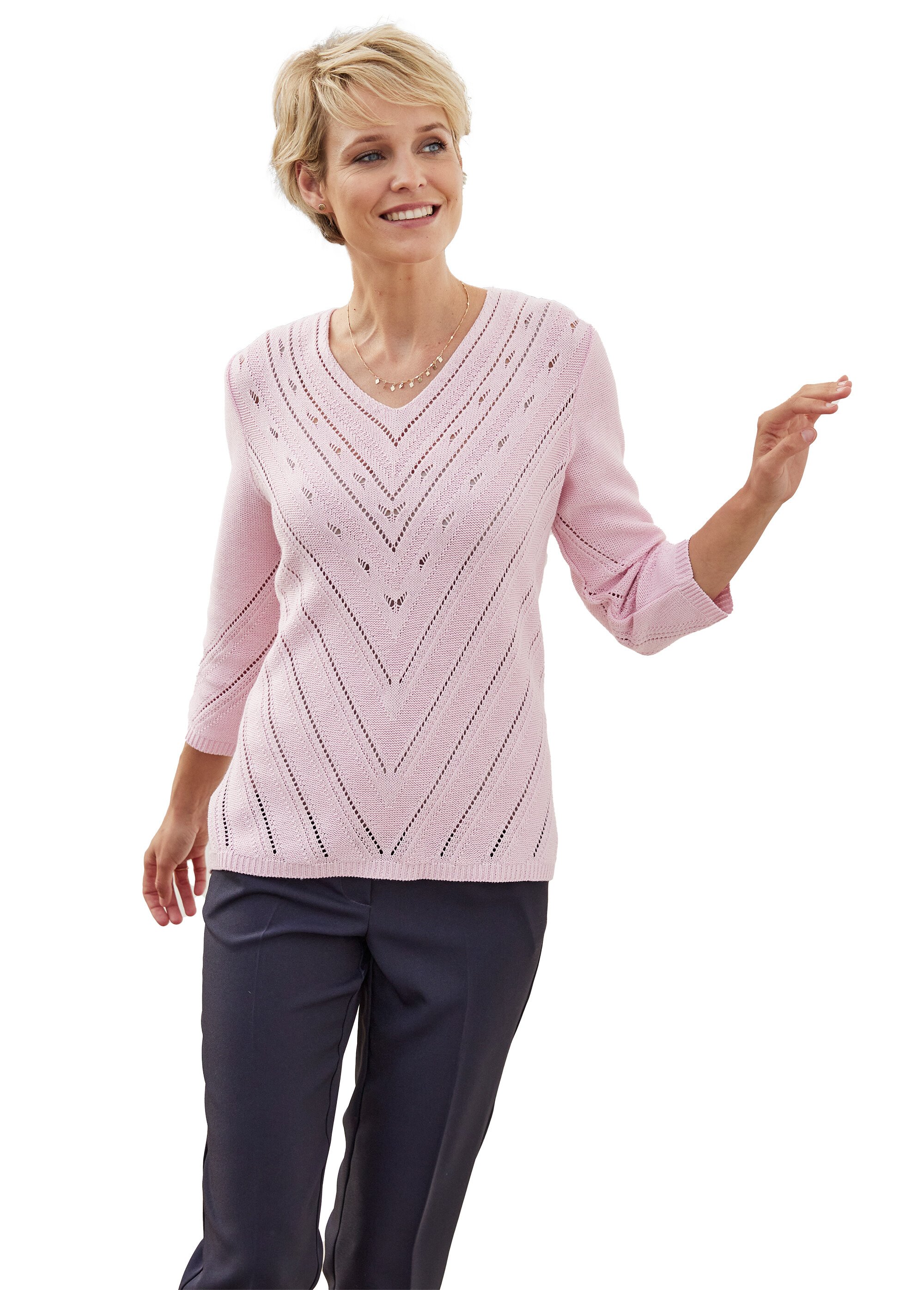 Pull encolure V motifs ajourés