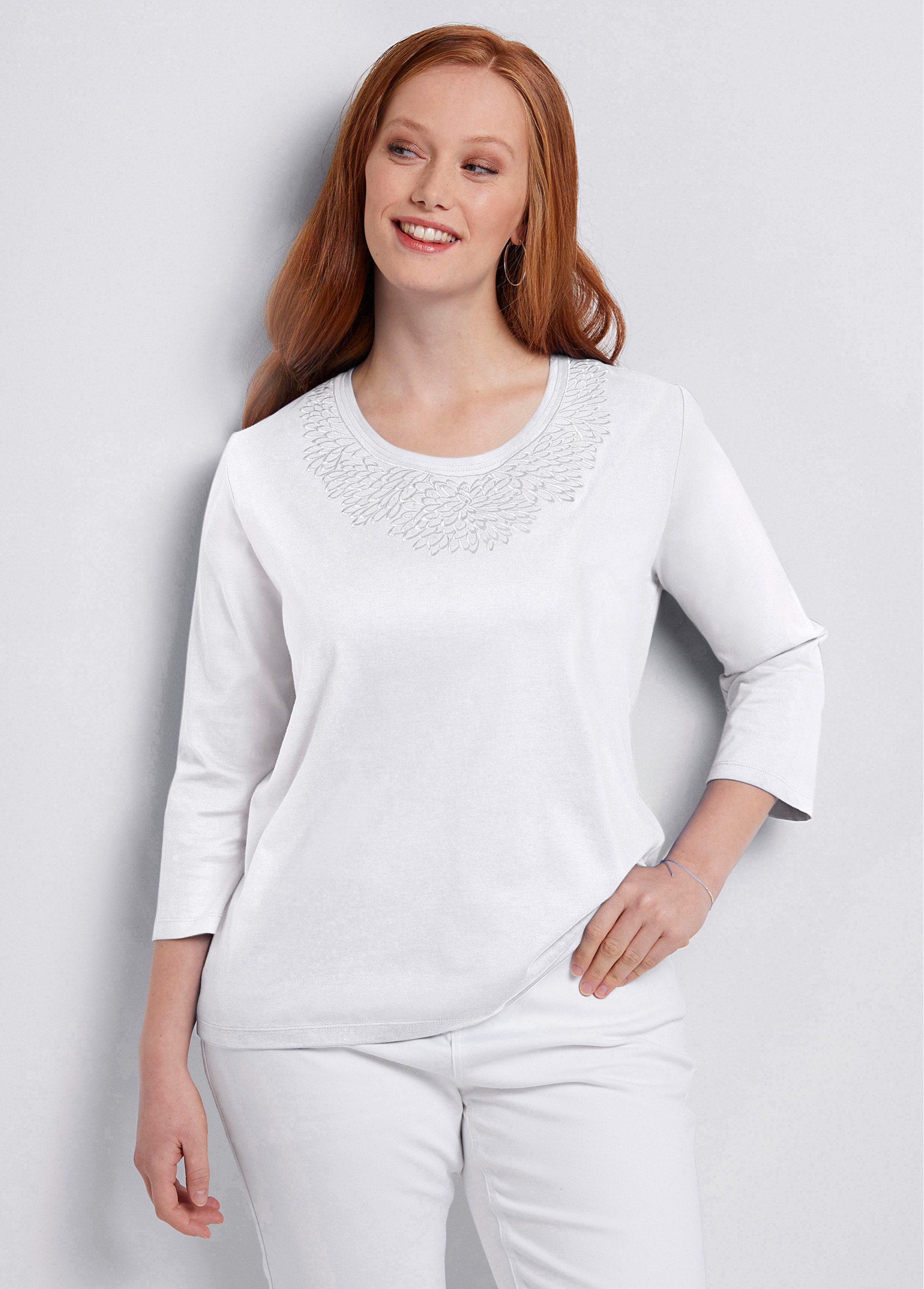T-shirt manches 3/4 col brodé clouté