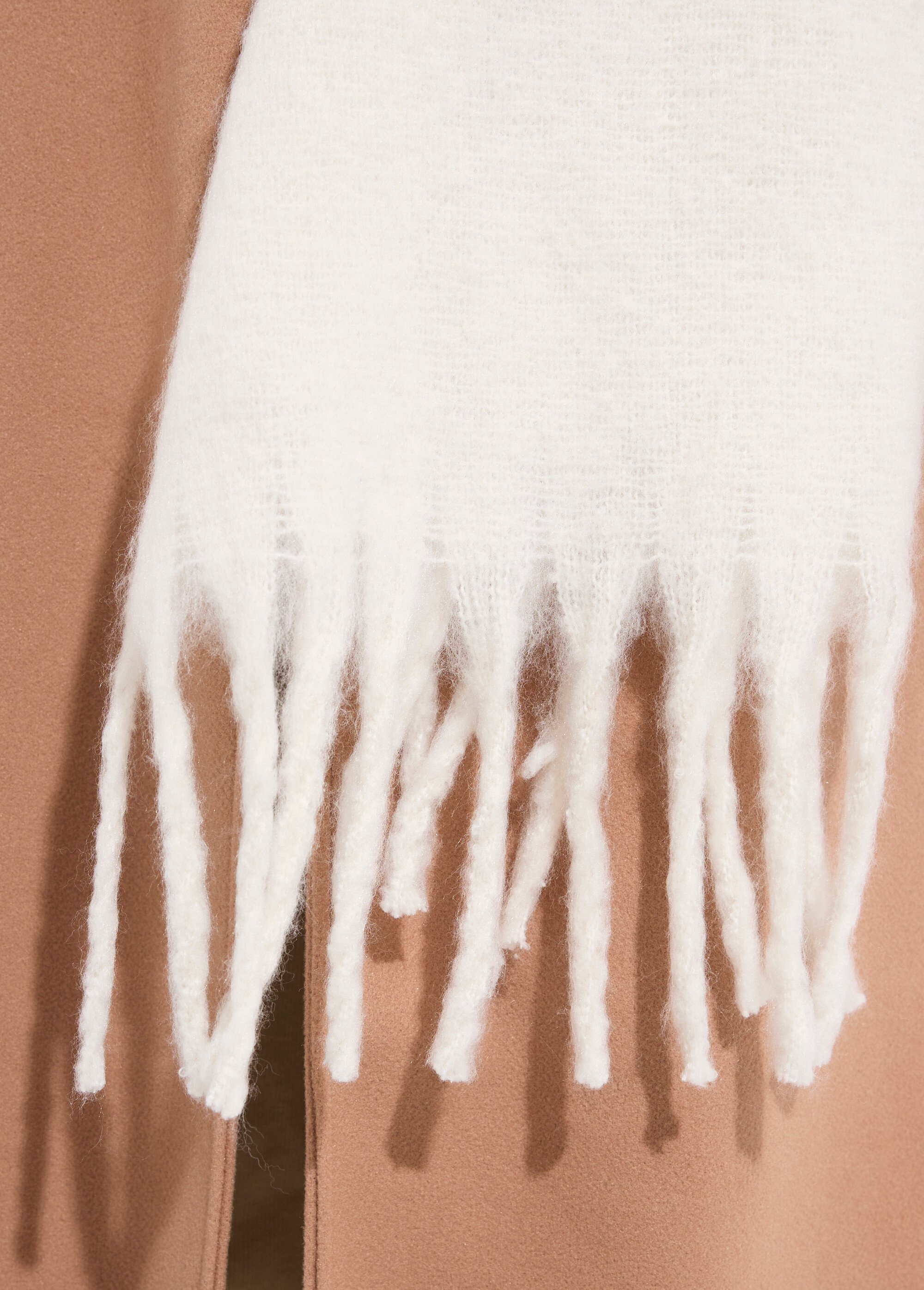 Echarpe XXL unie à grosses franges