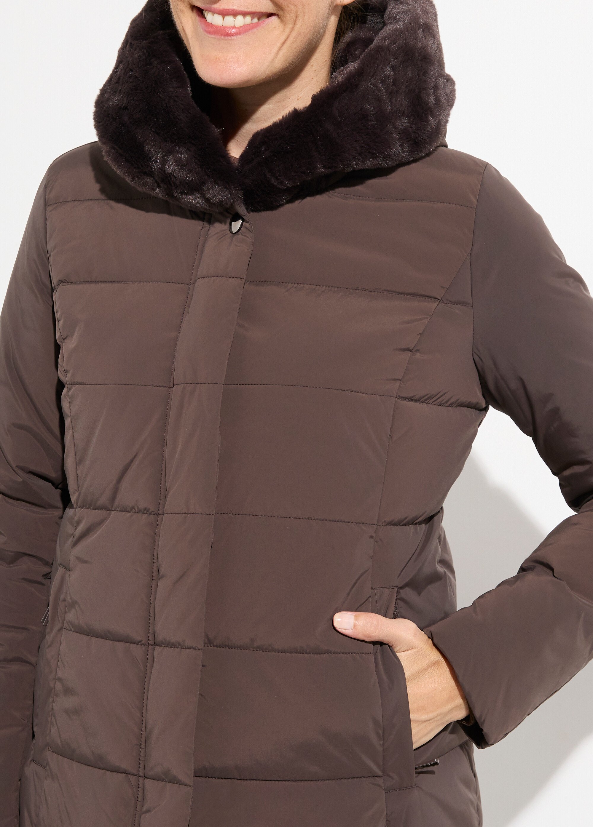Doudoune courte avec capuche fourrure Femme Marron LJ-6071 DE1