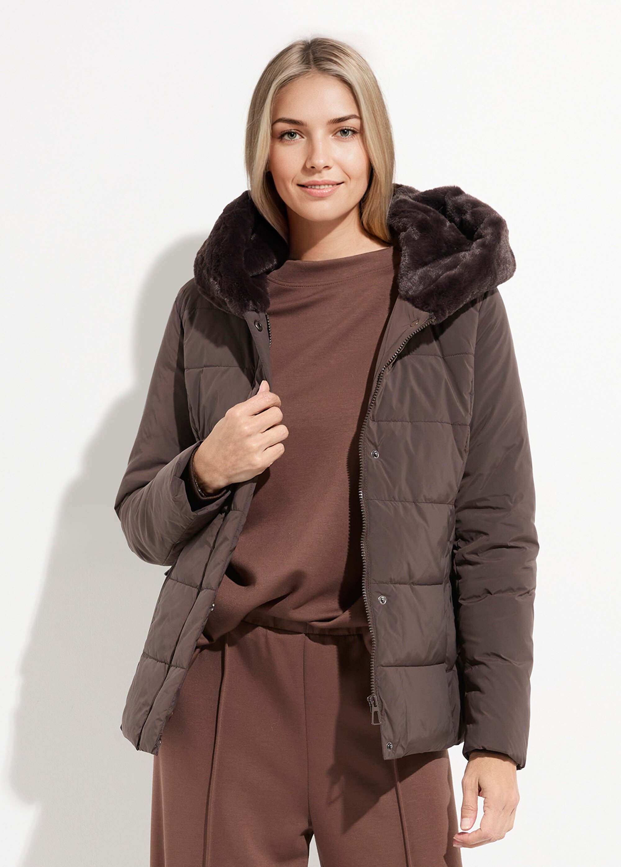 Doudoune courte avec capuche fourrure Femme Marron LJ-6071 FA1
