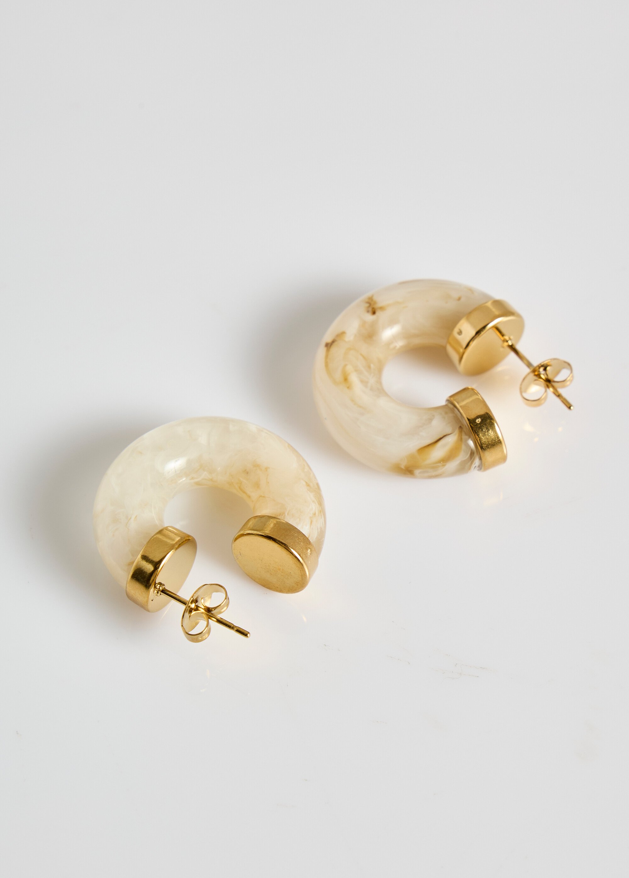 Boucles d'oreilles créoles acier résine Beige L03-718 DE1