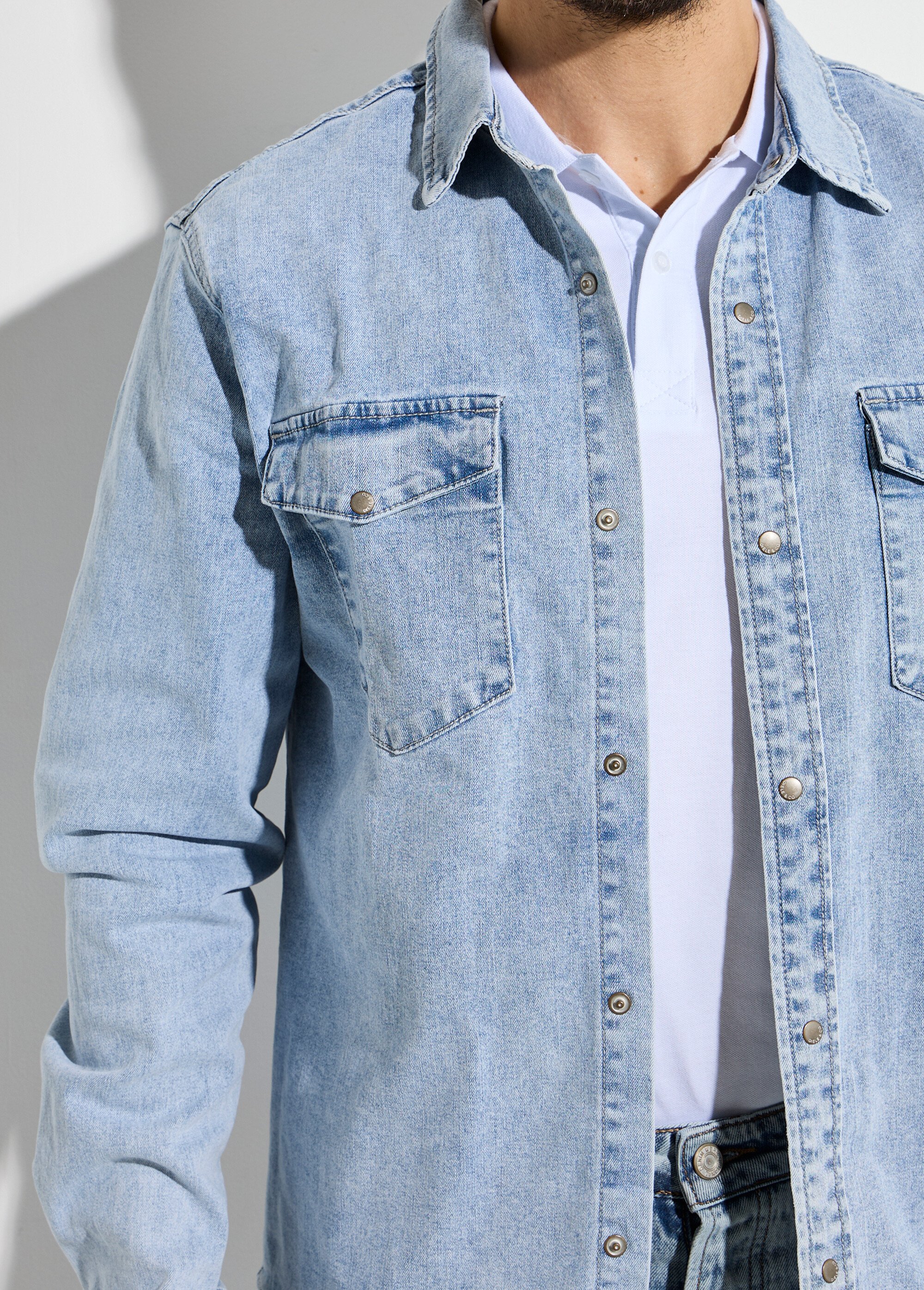Chemise en jean, délavage stone