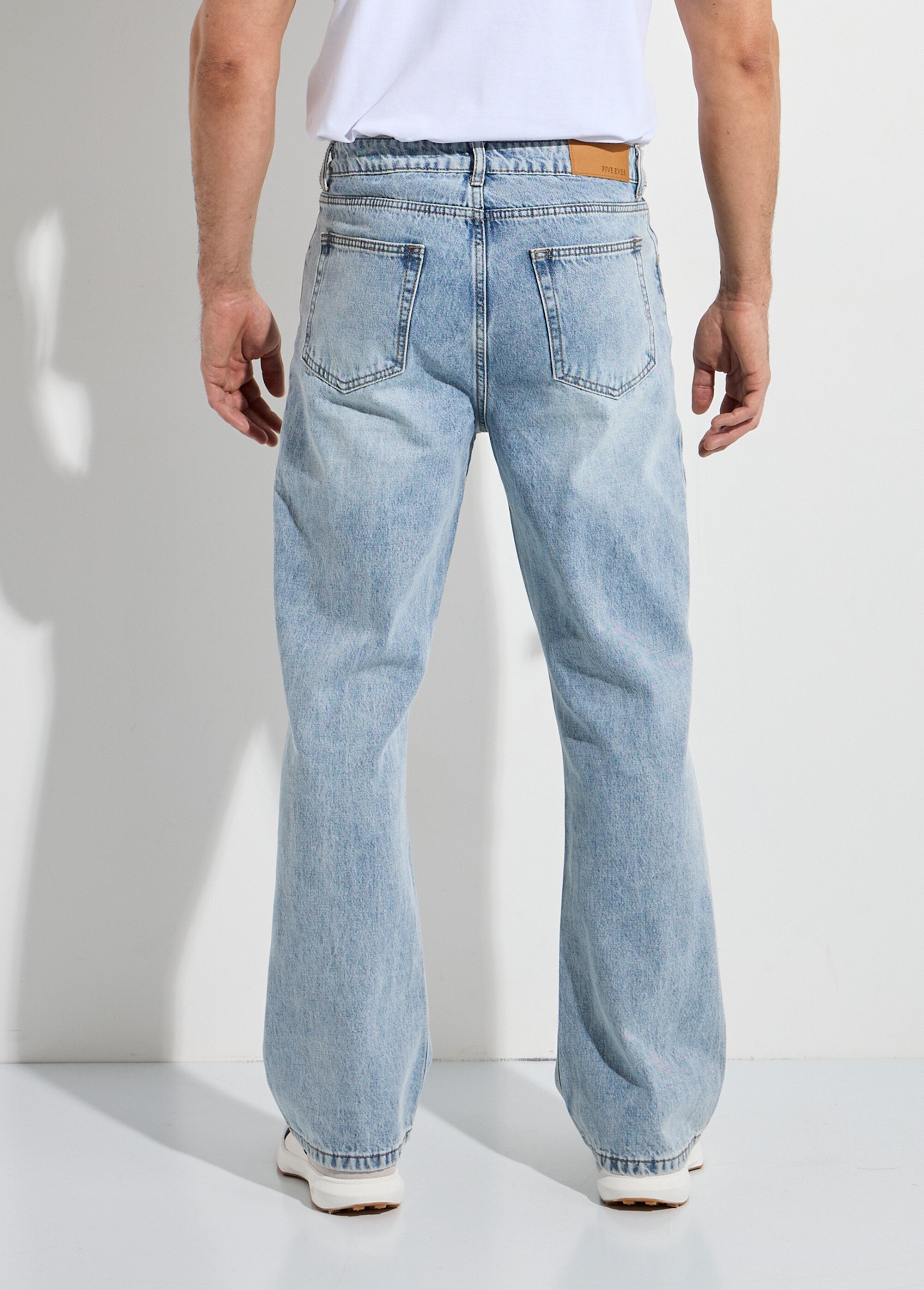 Jean coupe droite, délavage stone Homme Bleu LYSJF013 DO1