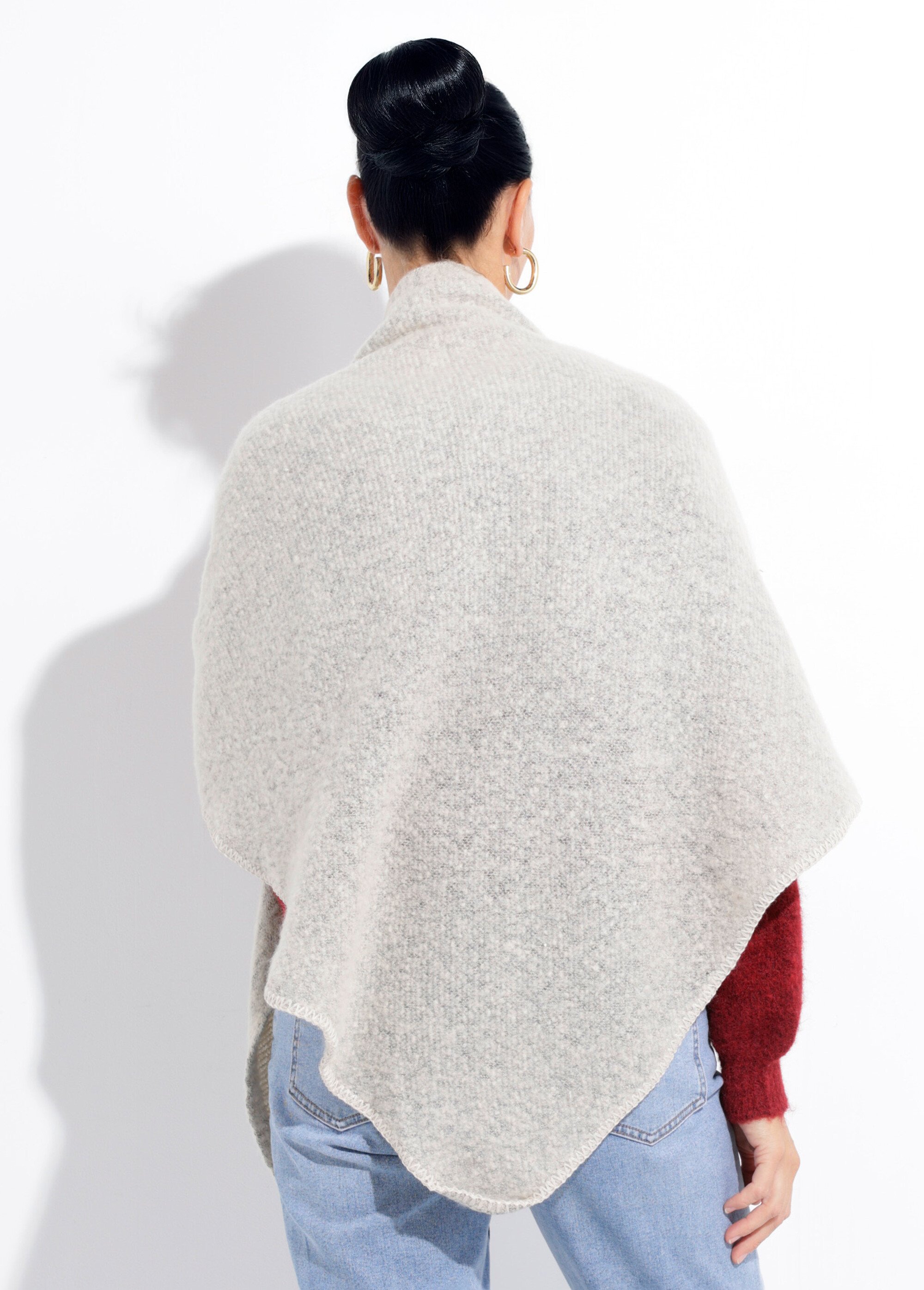 Echarpe triangle maille douce et chaude