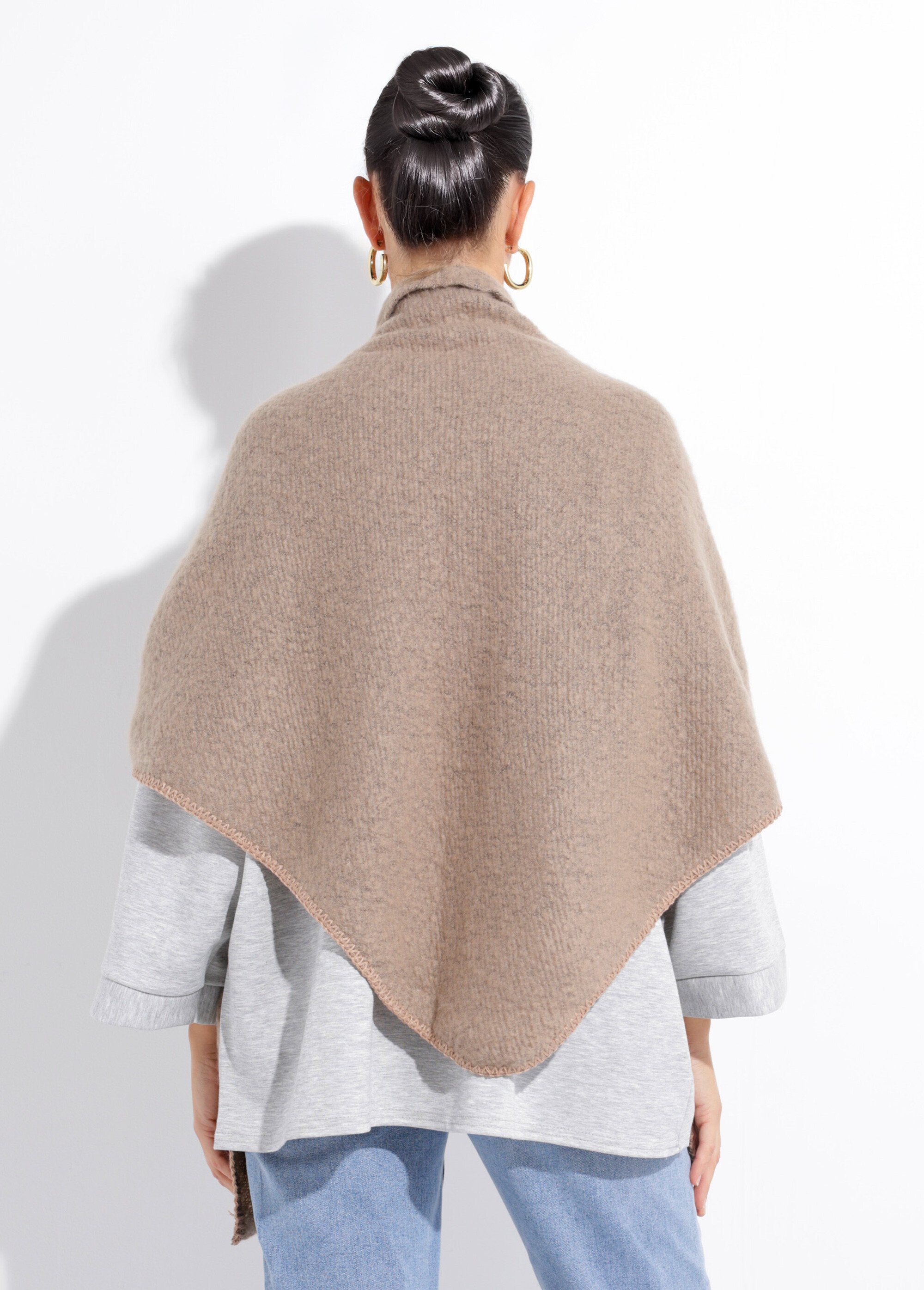 Echarpe triangle maille douce et chaude