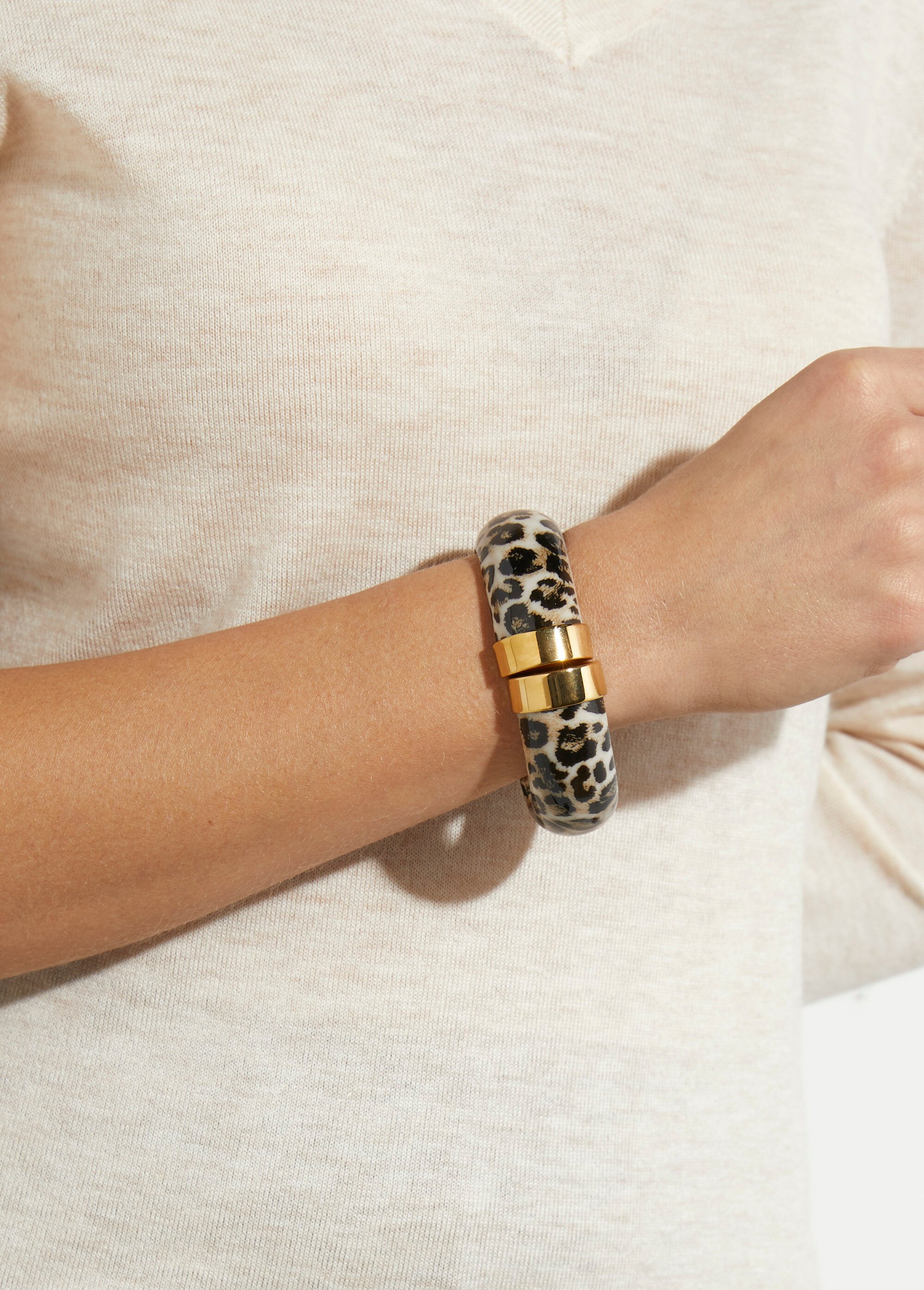 Jonc ouvrant en résine et acier inox