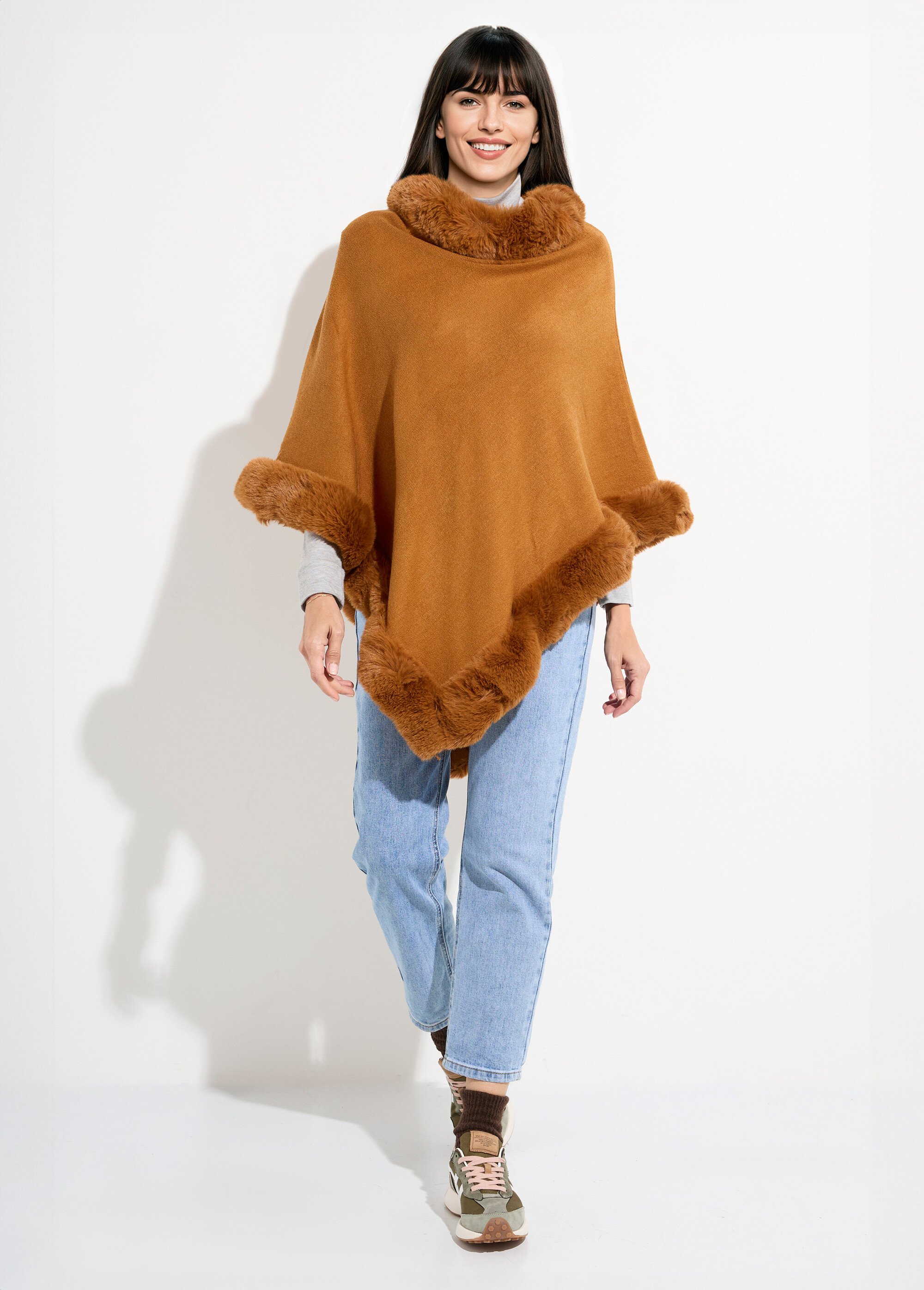 Pull cape, bord fourrure ton sur ton Femme Beige TD-TRIPCH911 SF1