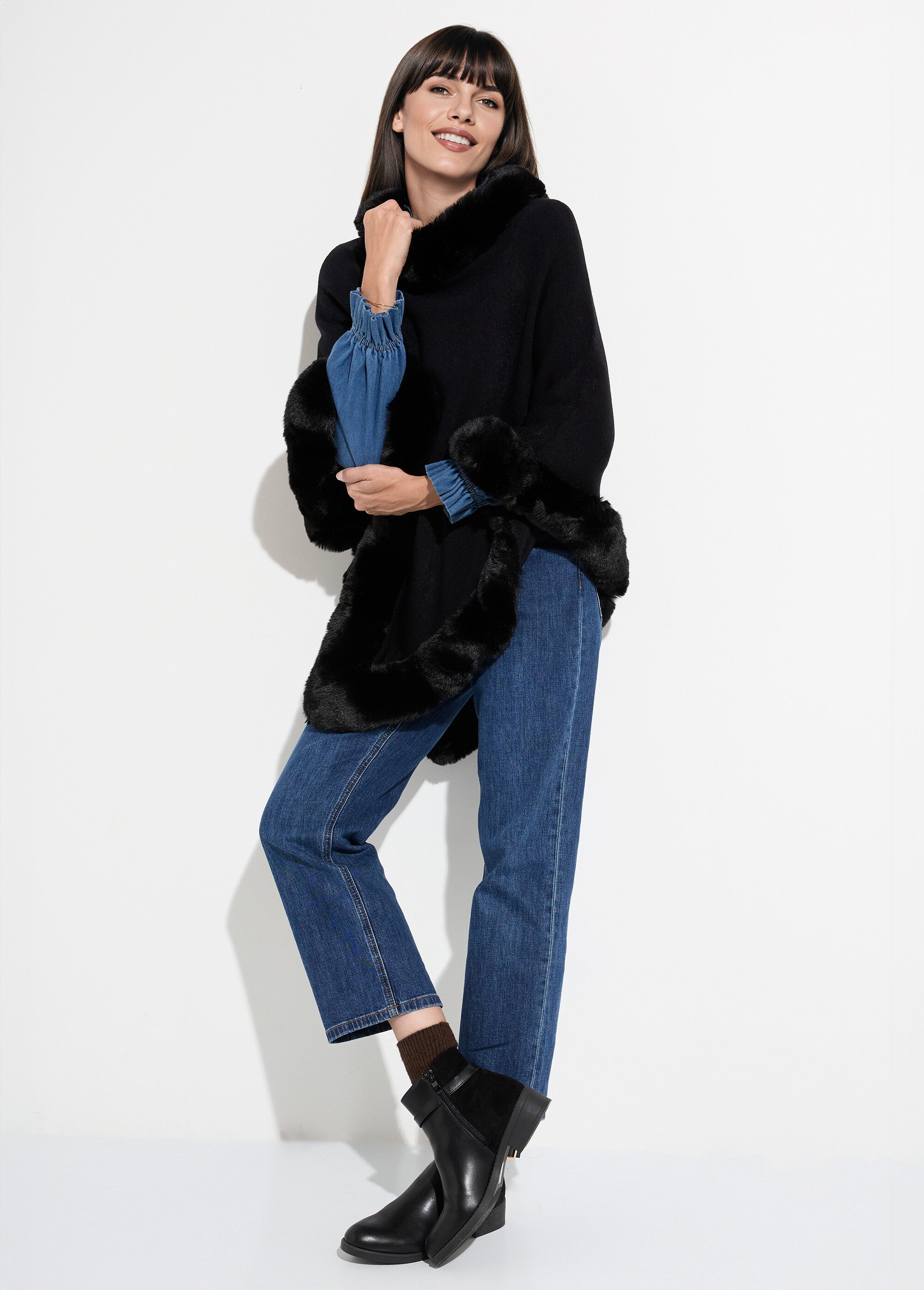 Pull cape, bord fourrure ton sur ton Femme Noir TD-TRIPCH911 SI1