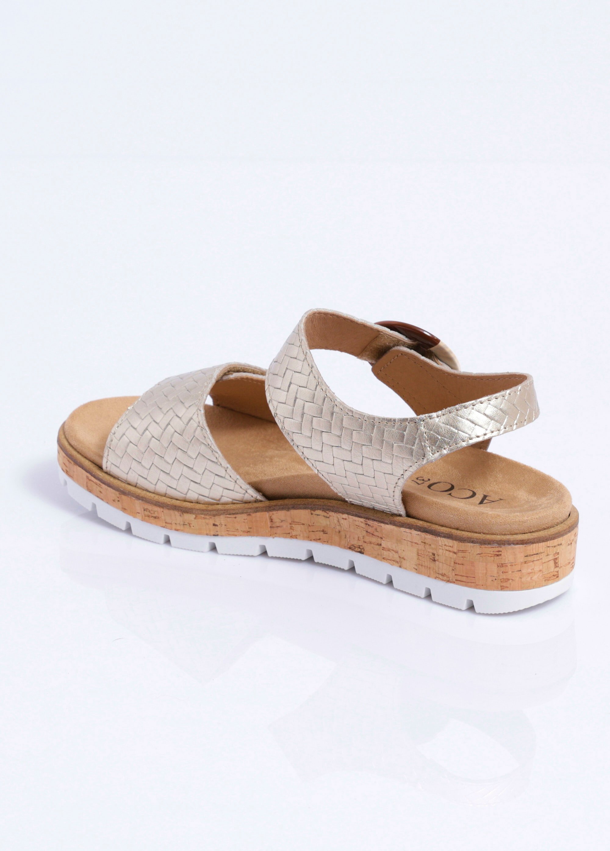 Sandales compensées cuir effet tressé ouverture totale