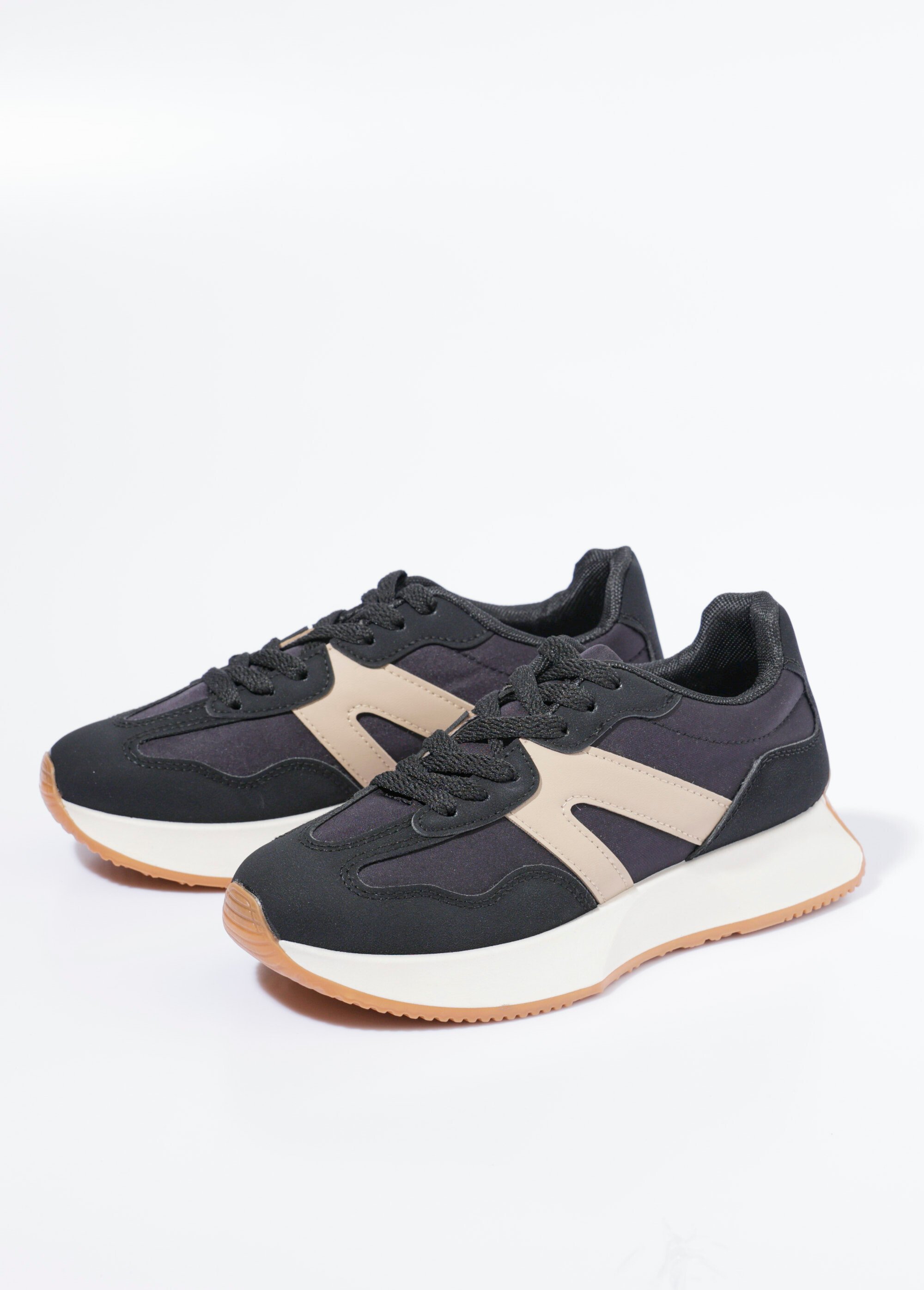 Baskets joggers à semelle compensée