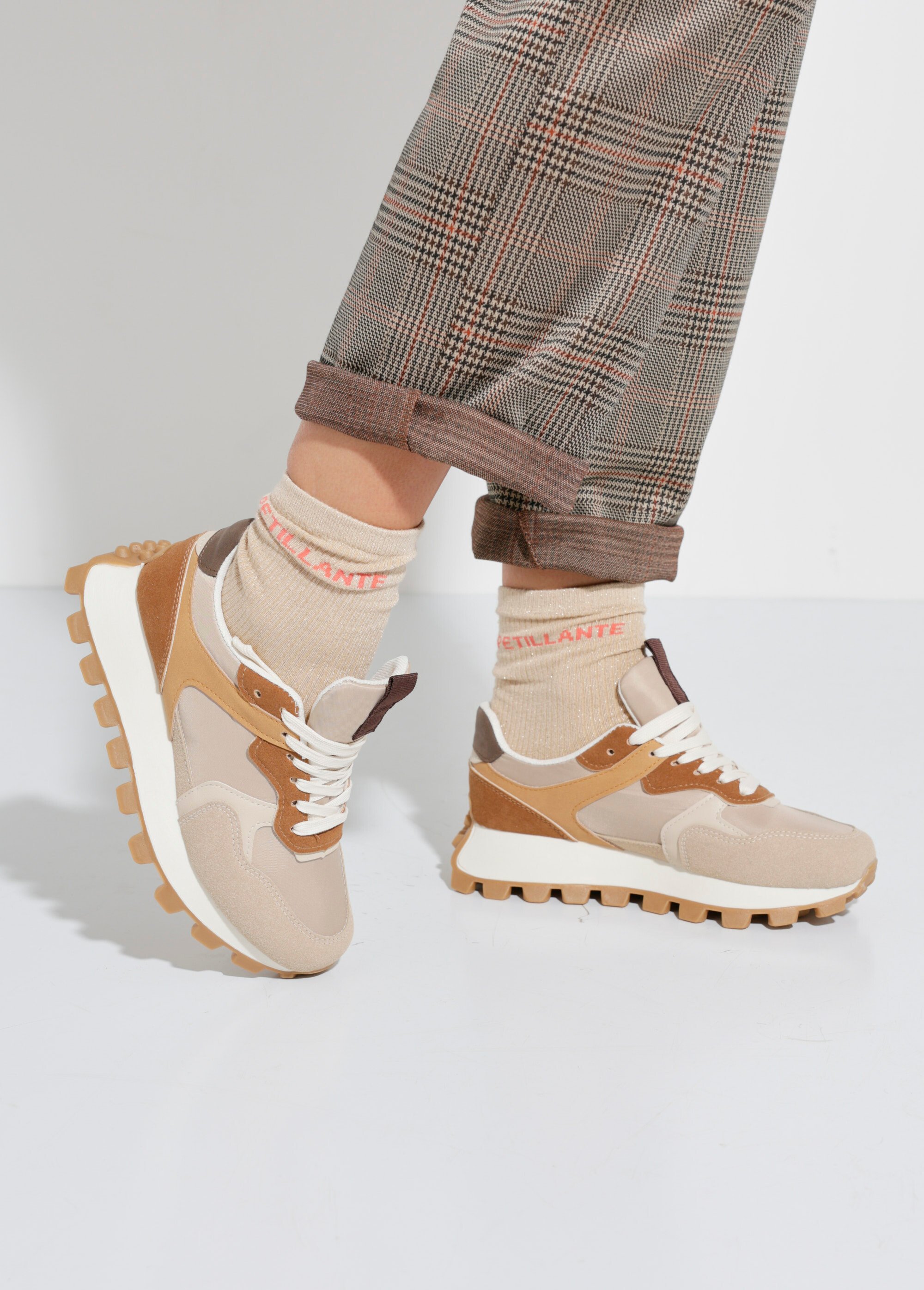 Baskets multimatières à semelle crantée Femme Beige LBSDKB8353 SF1
