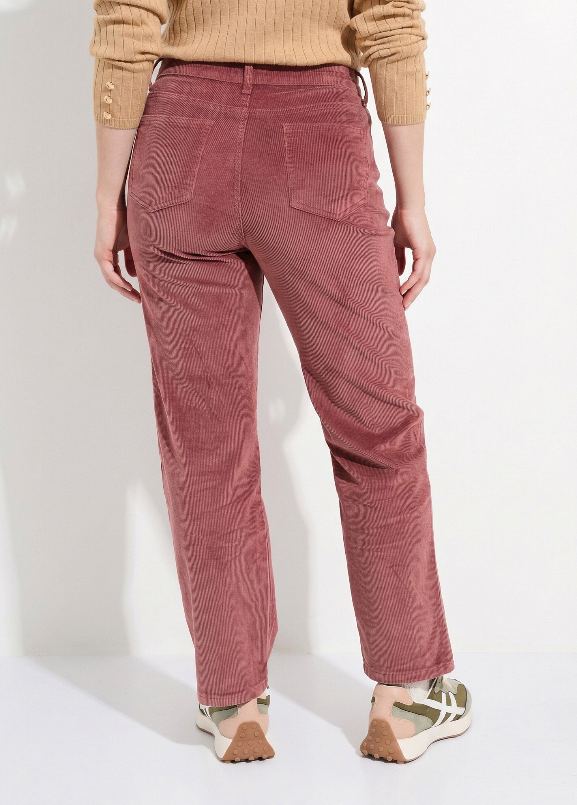 Jean 5 poches en velours, coupe droite