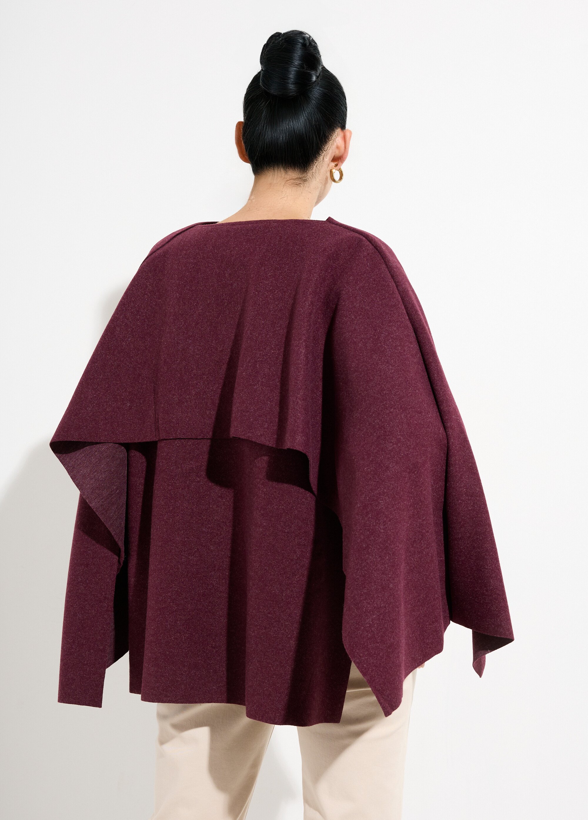 Veste bouton bijou métal et écharpe