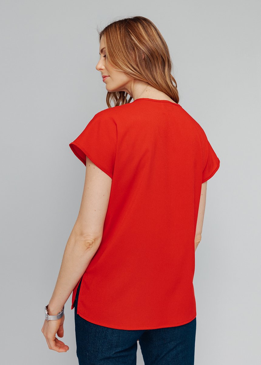 Top long manches courtes broderies col rond