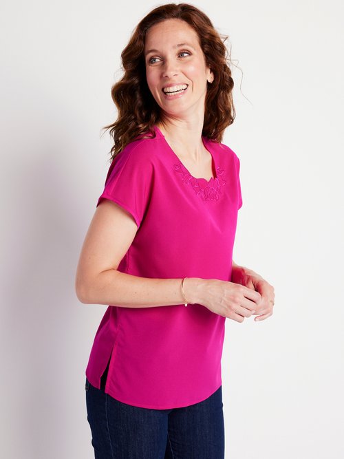 Top long manches courtes broderies col rond Femme Rose CUMIN FA2