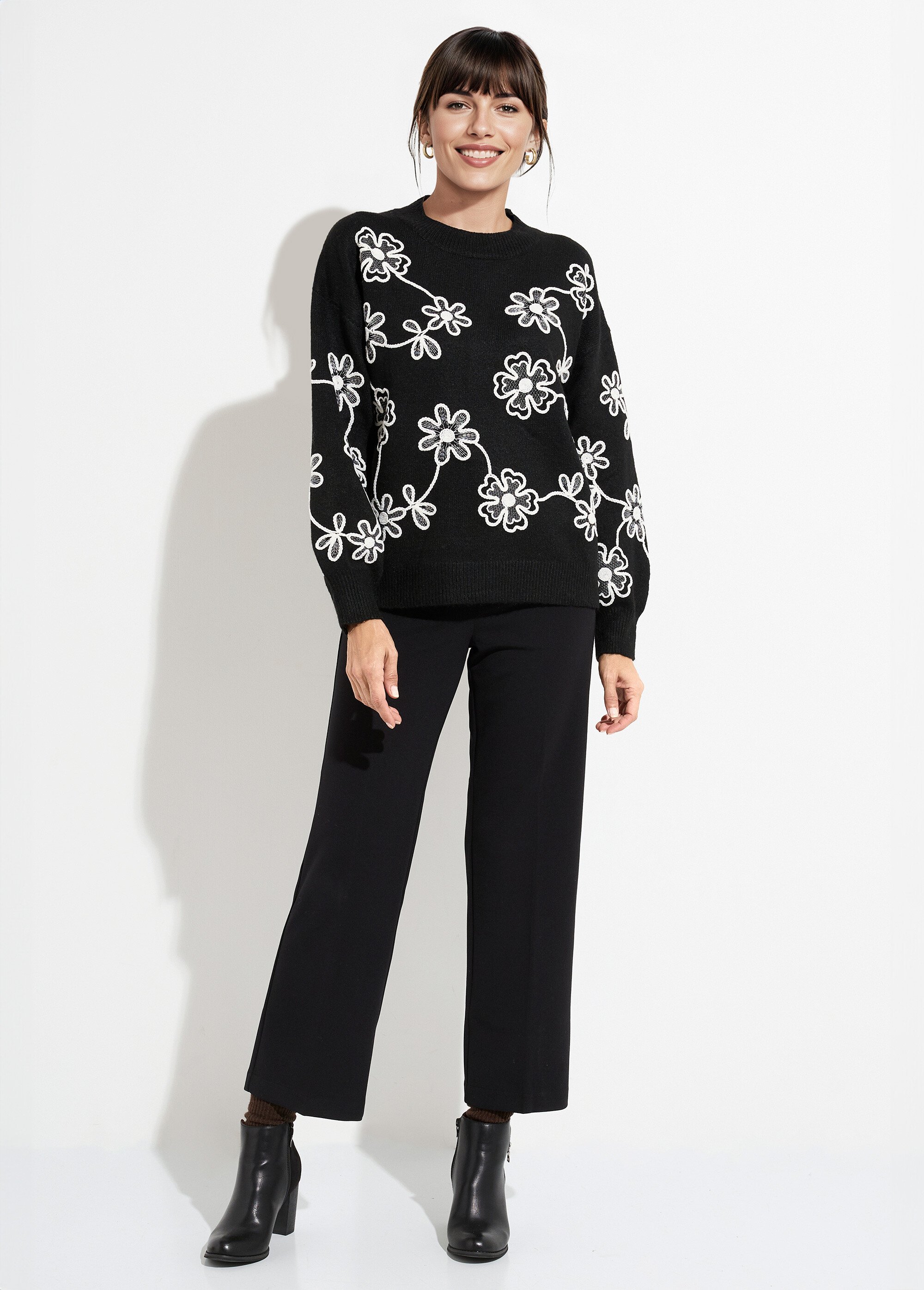 Pull montant application fleurs brodées Femme Noir MQ-P1202 SF1