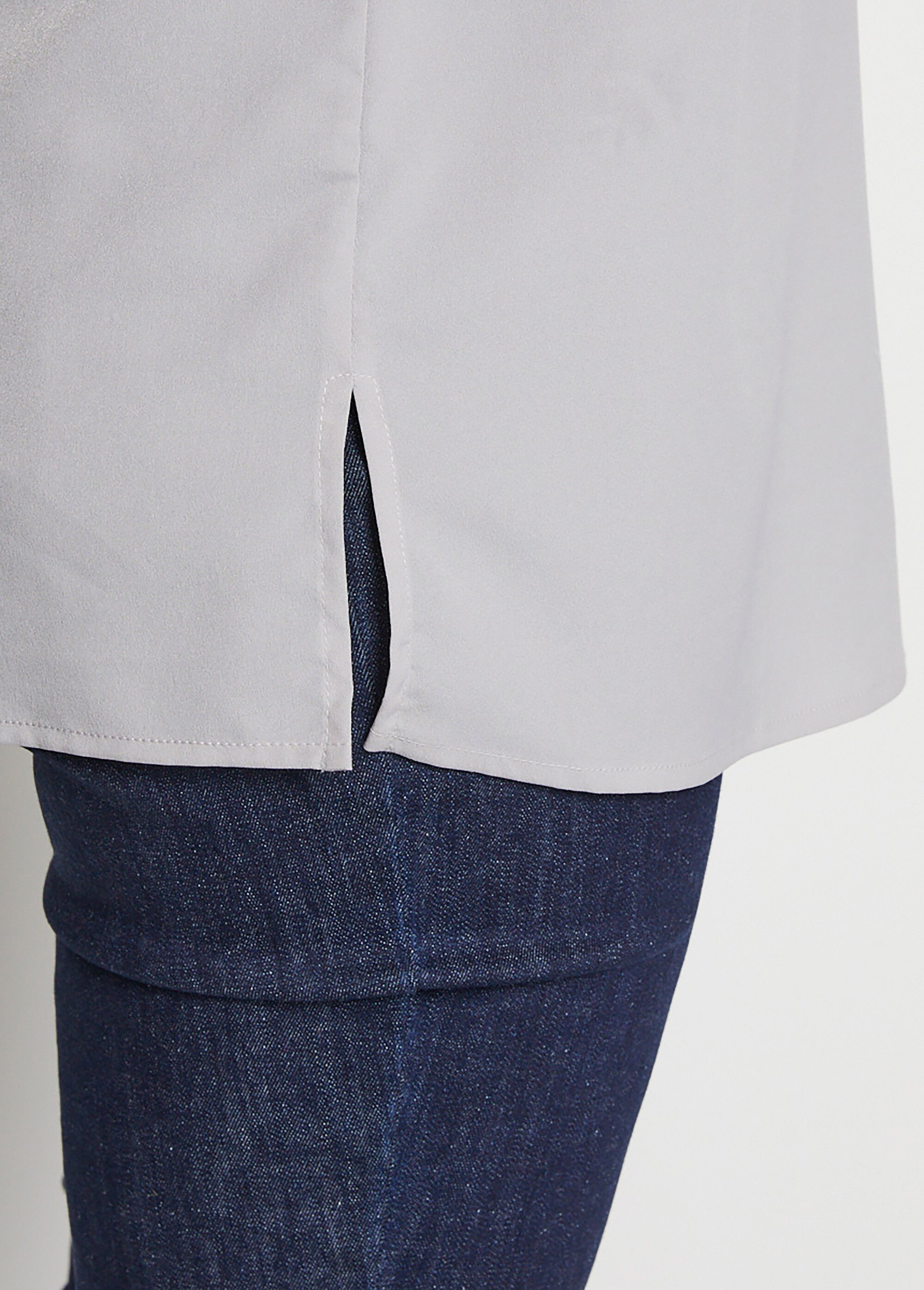 Top long manches courtes broderies col rond