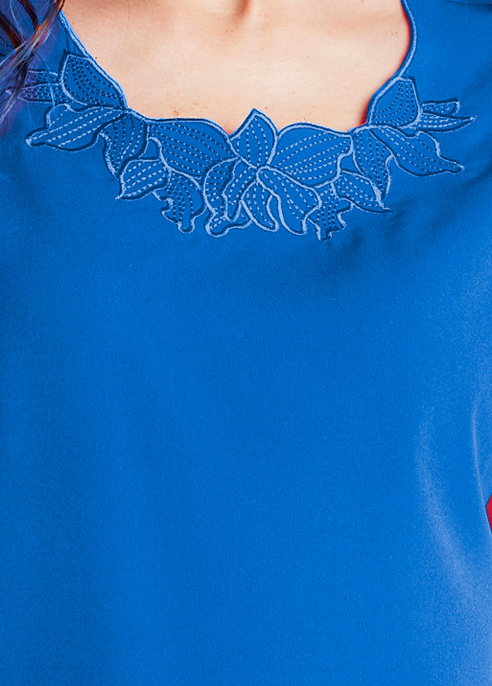 Top long manches courtes broderies col rond