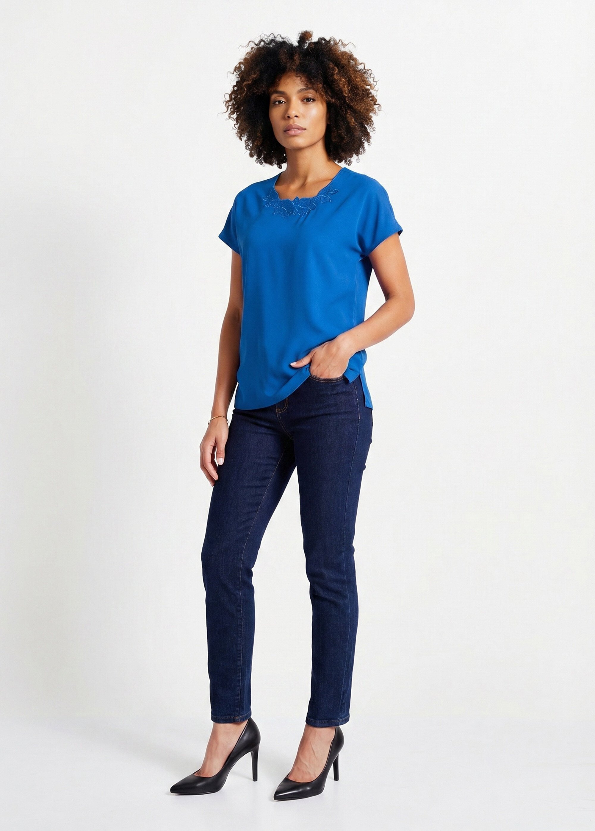Top long manches courtes broderies col rond Femme Bleu CUMIN SI1