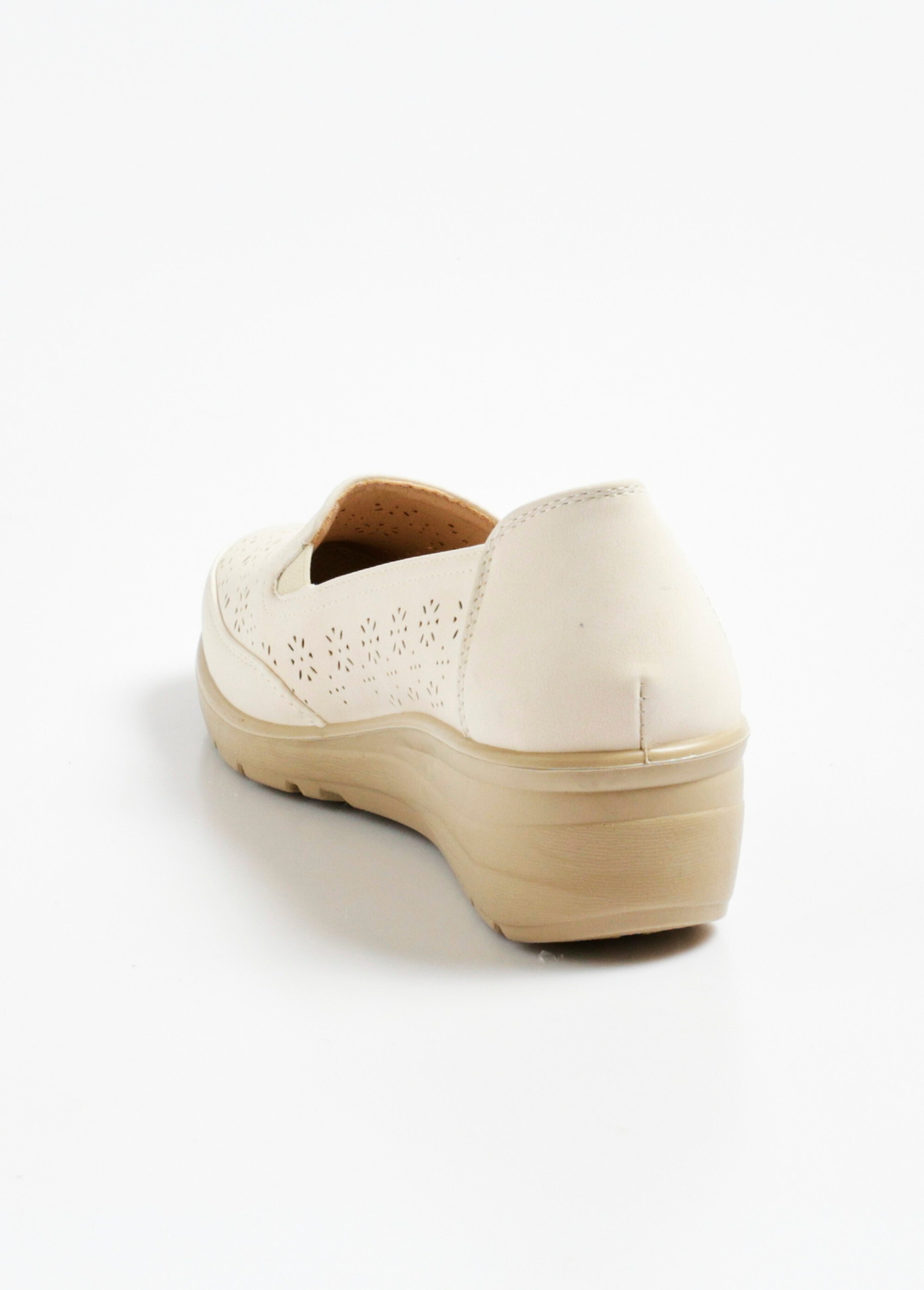 Mocassin ajouré confort élastiques côtés