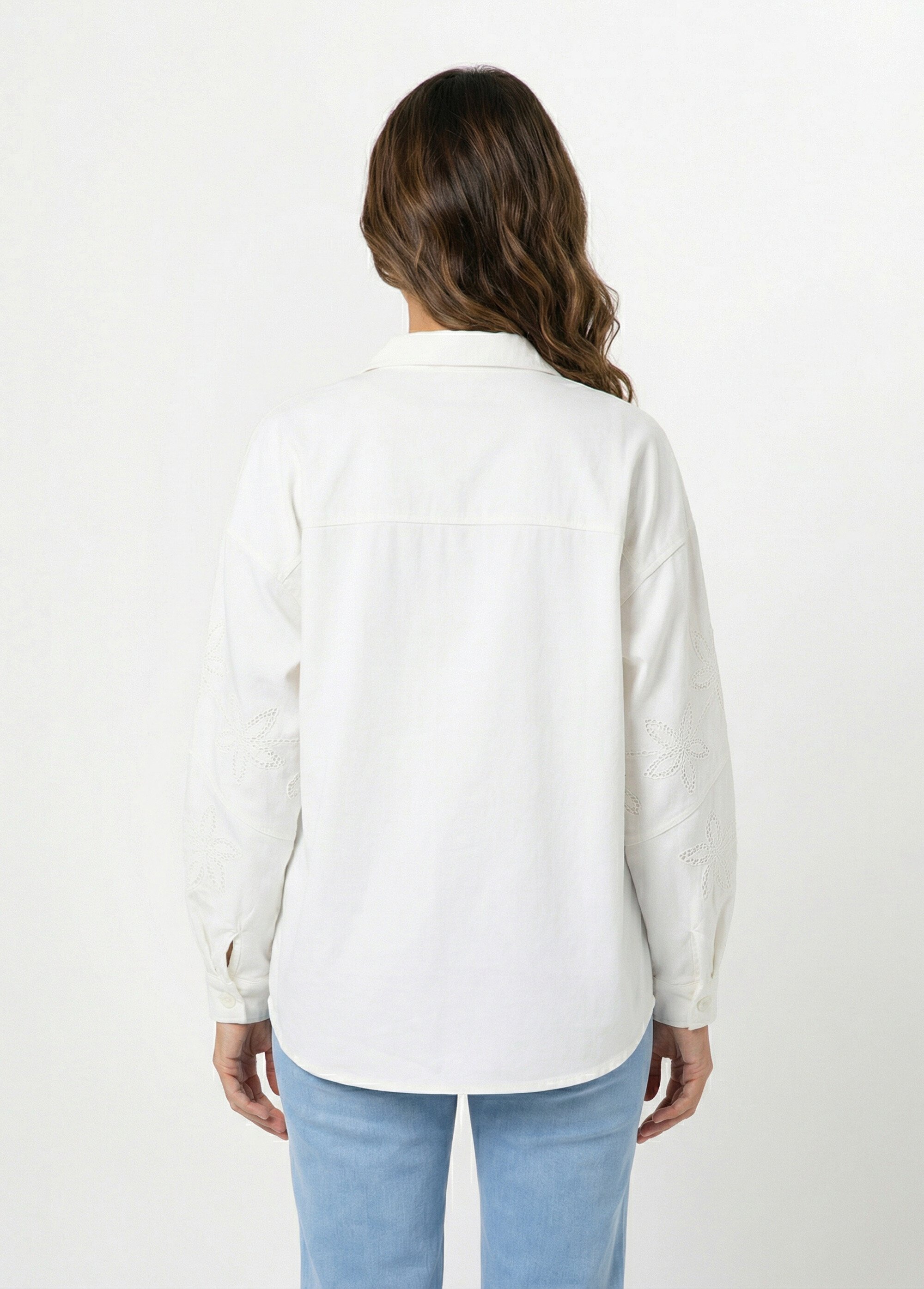 Veste surchemise coton broderie anglaise
