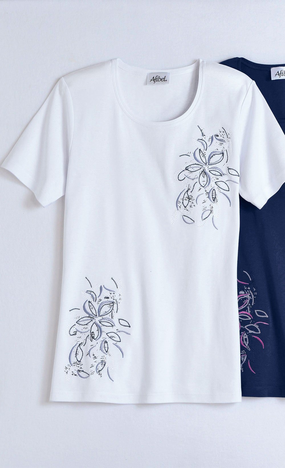 T-shirt long broderie placée fleurs