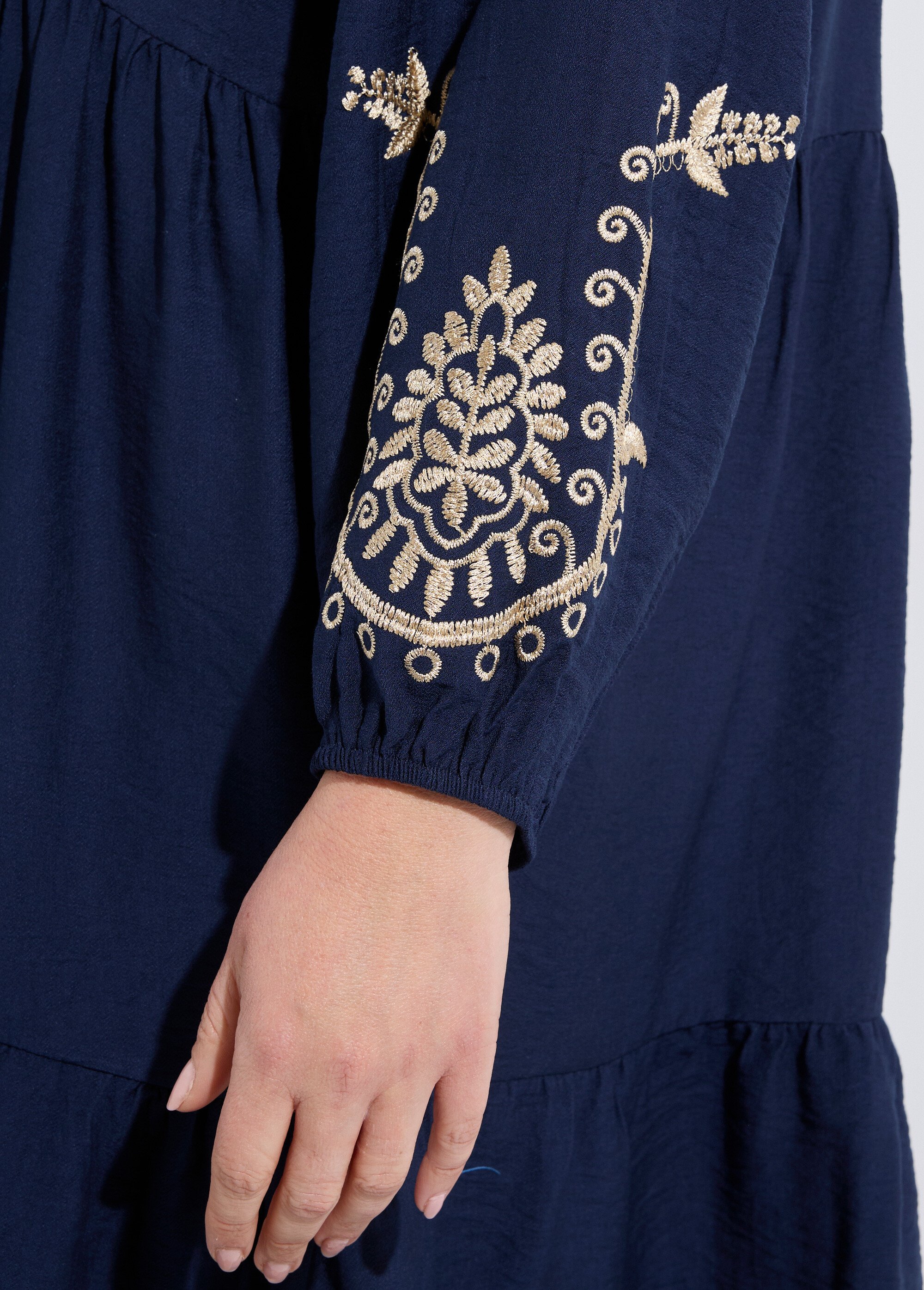 Robe col V avec broderies métallisées Femme Grande Taille Bleu CHY-D07 DE2