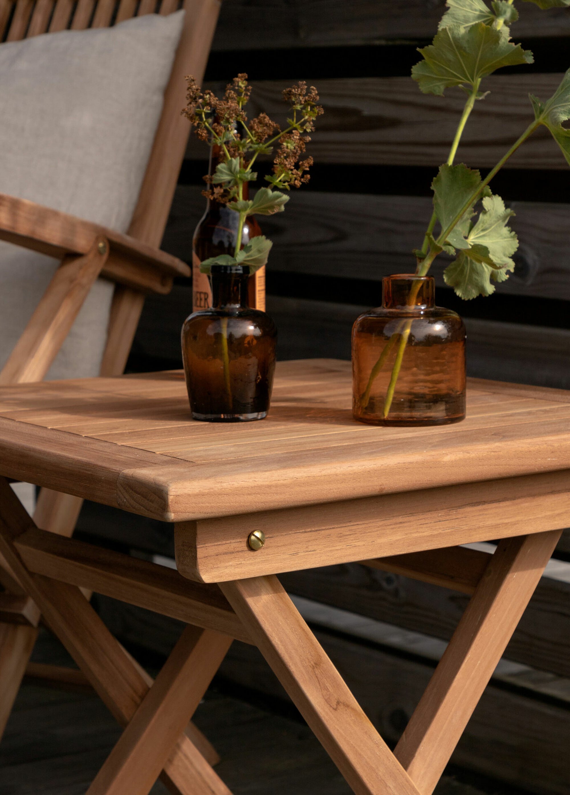 Table d'appoint carré en teck