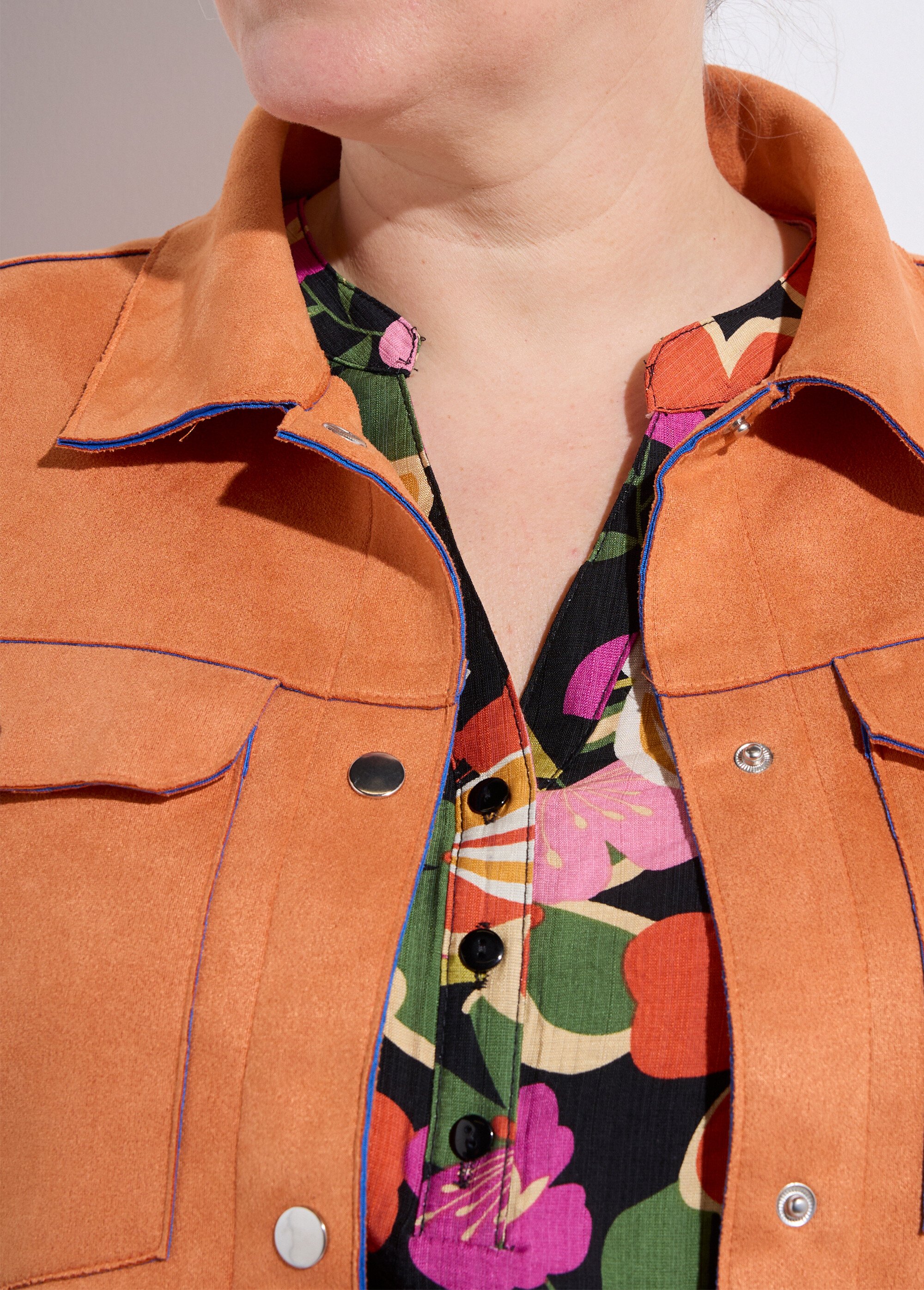 Veste en suédine détails contrastants Femme Grande Taille Orange CHY-H013 DE1