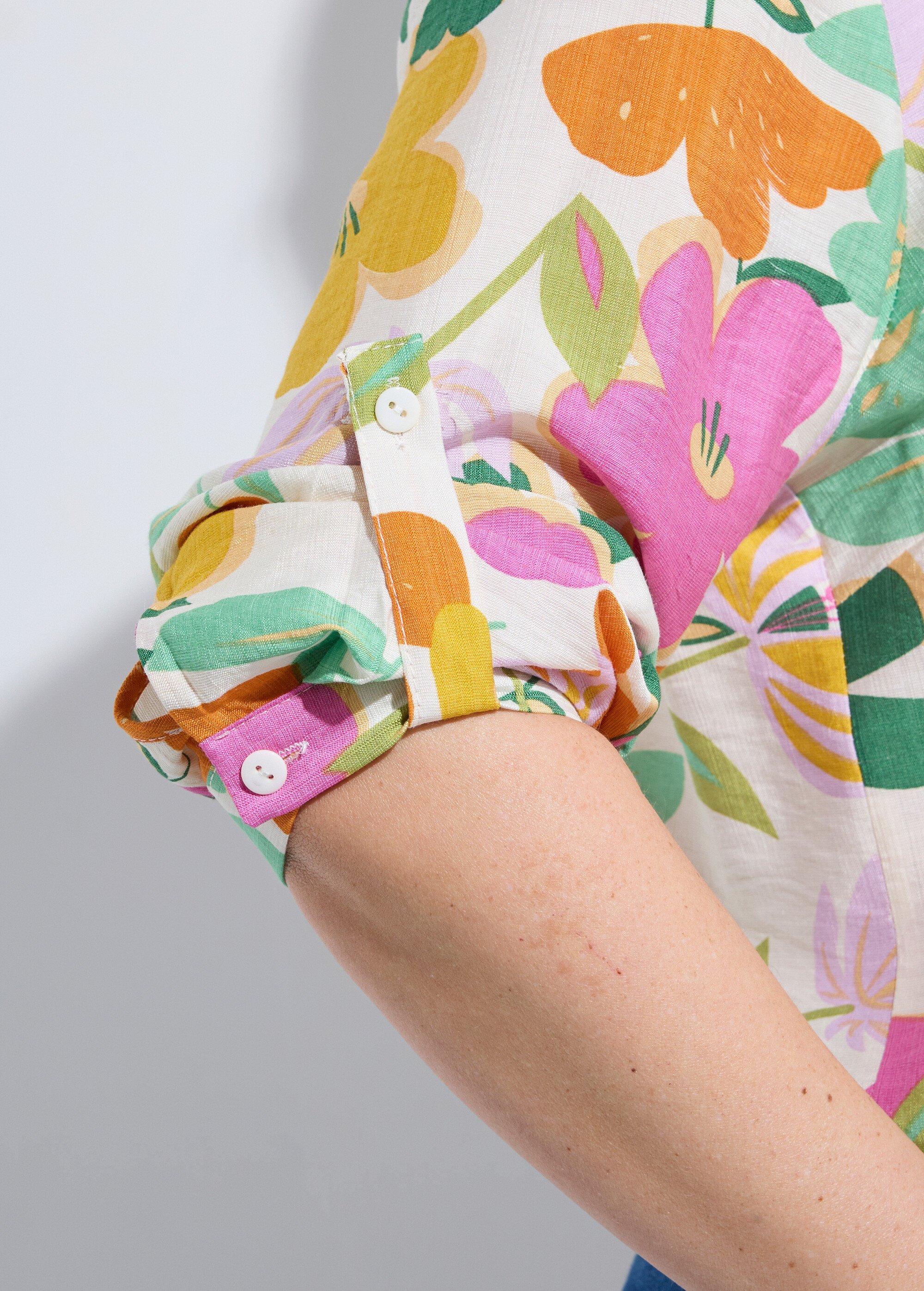 Blouse encolure V motif fleuri vif Femme Grande Taille Beige CHY-F616 DE2