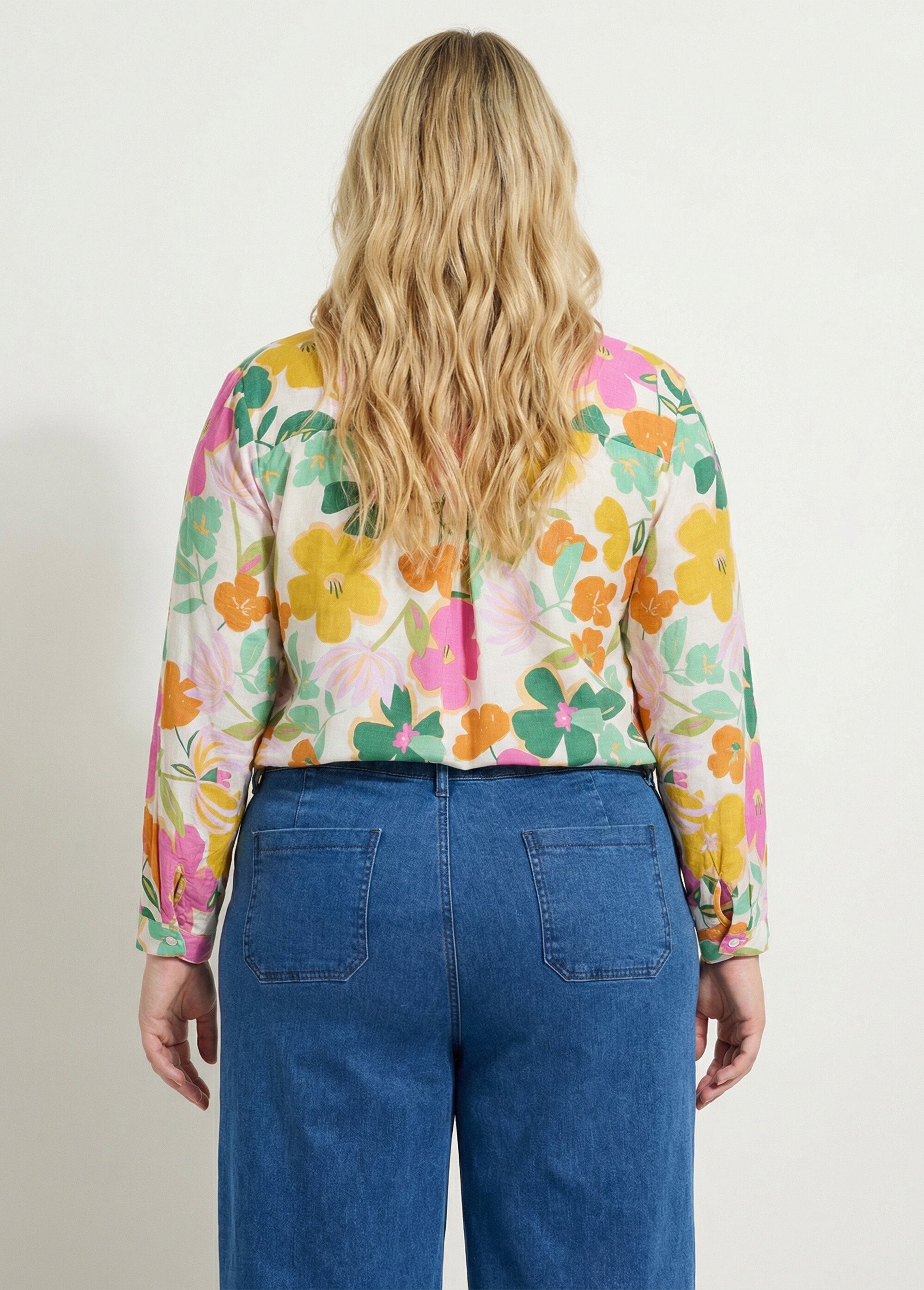 Blouse encolure V motif fleuri vif