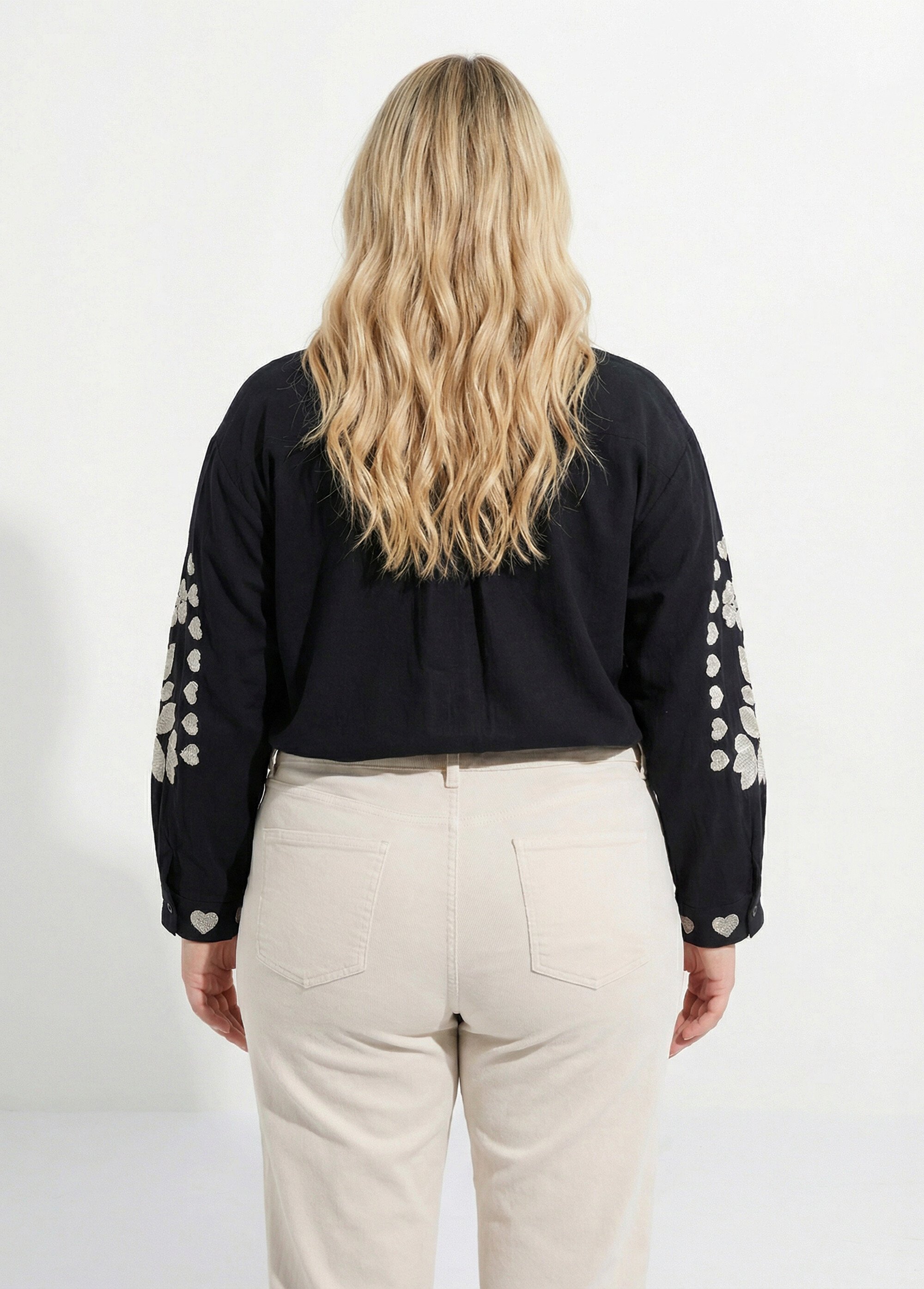 Chemiser boutonné avec broderies fleurs Femme Grande Taille Noir CHY-D05 DO1