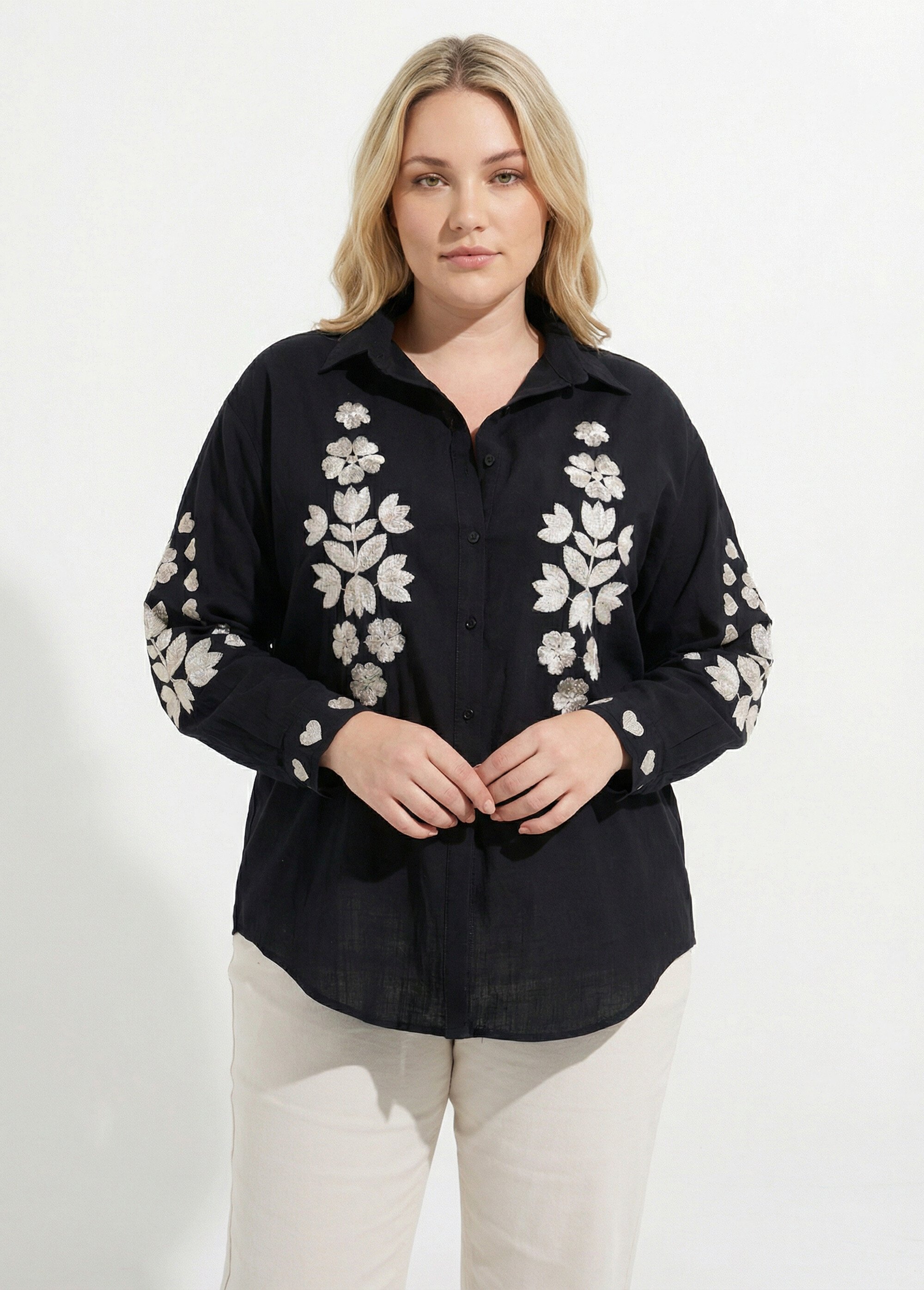 Chemiser boutonné avec broderies fleurs Femme Grande Taille Noir CHY-D05 FA1