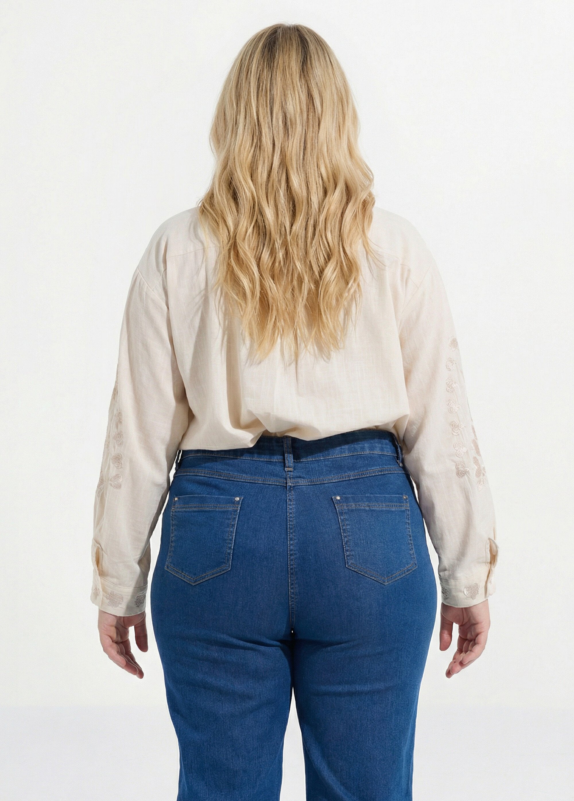 Chemiser boutonné avec broderies fleurs