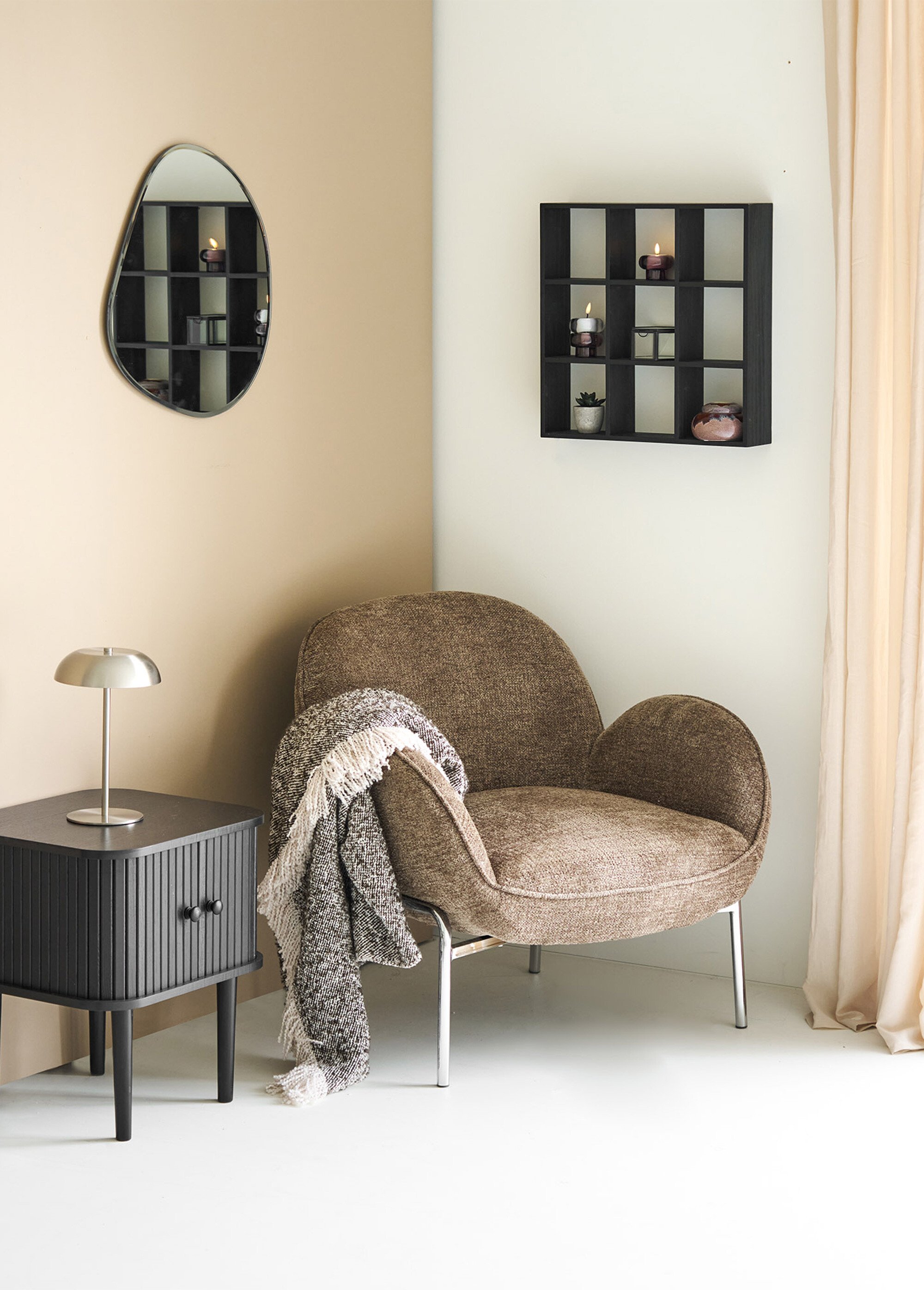 Grande étagère pin foncé 9 cases MOSS NOIR HN-4292238 SI2