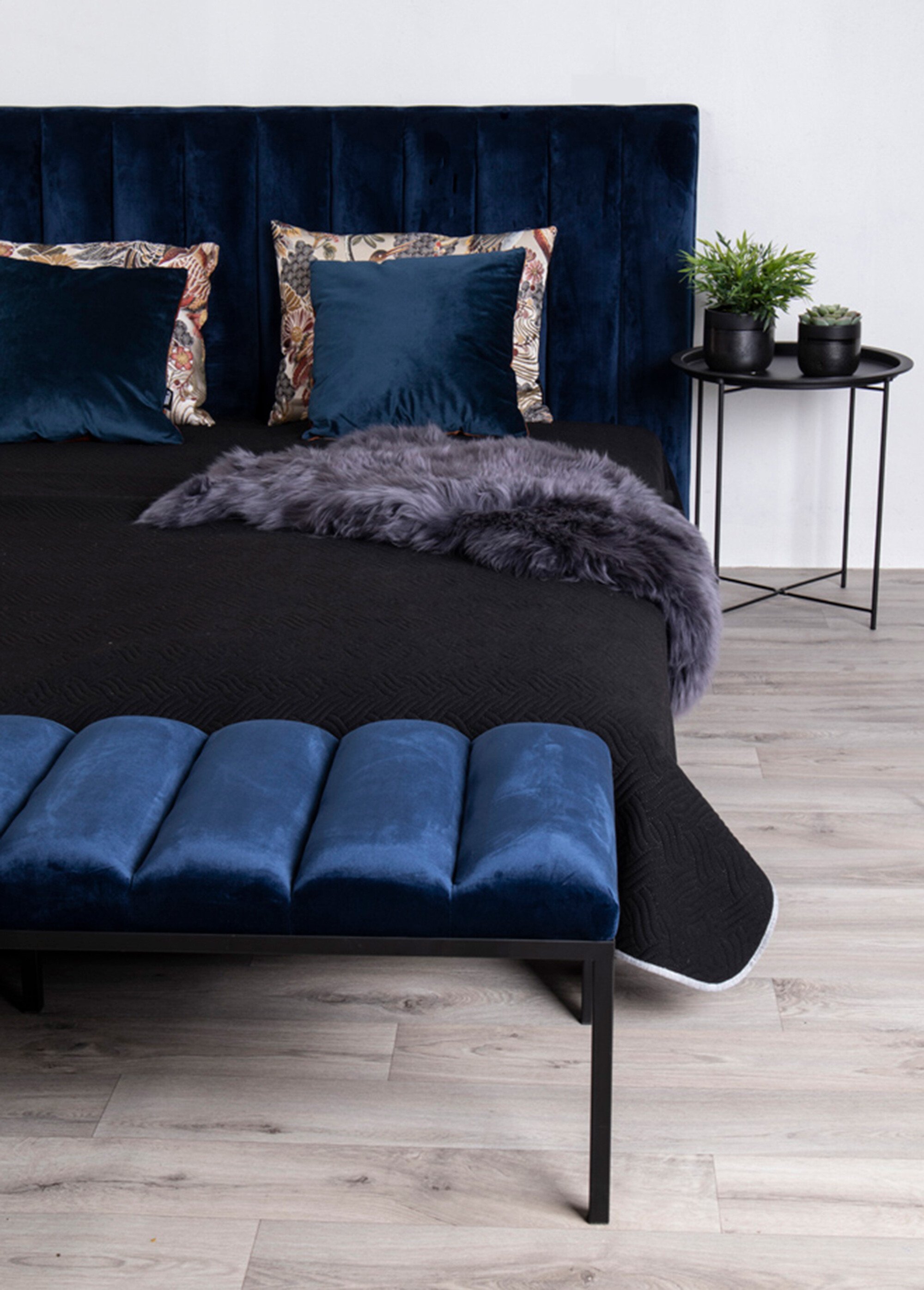 Petite table d’appoint ronde en acier NOIR HN-2101350 SI3