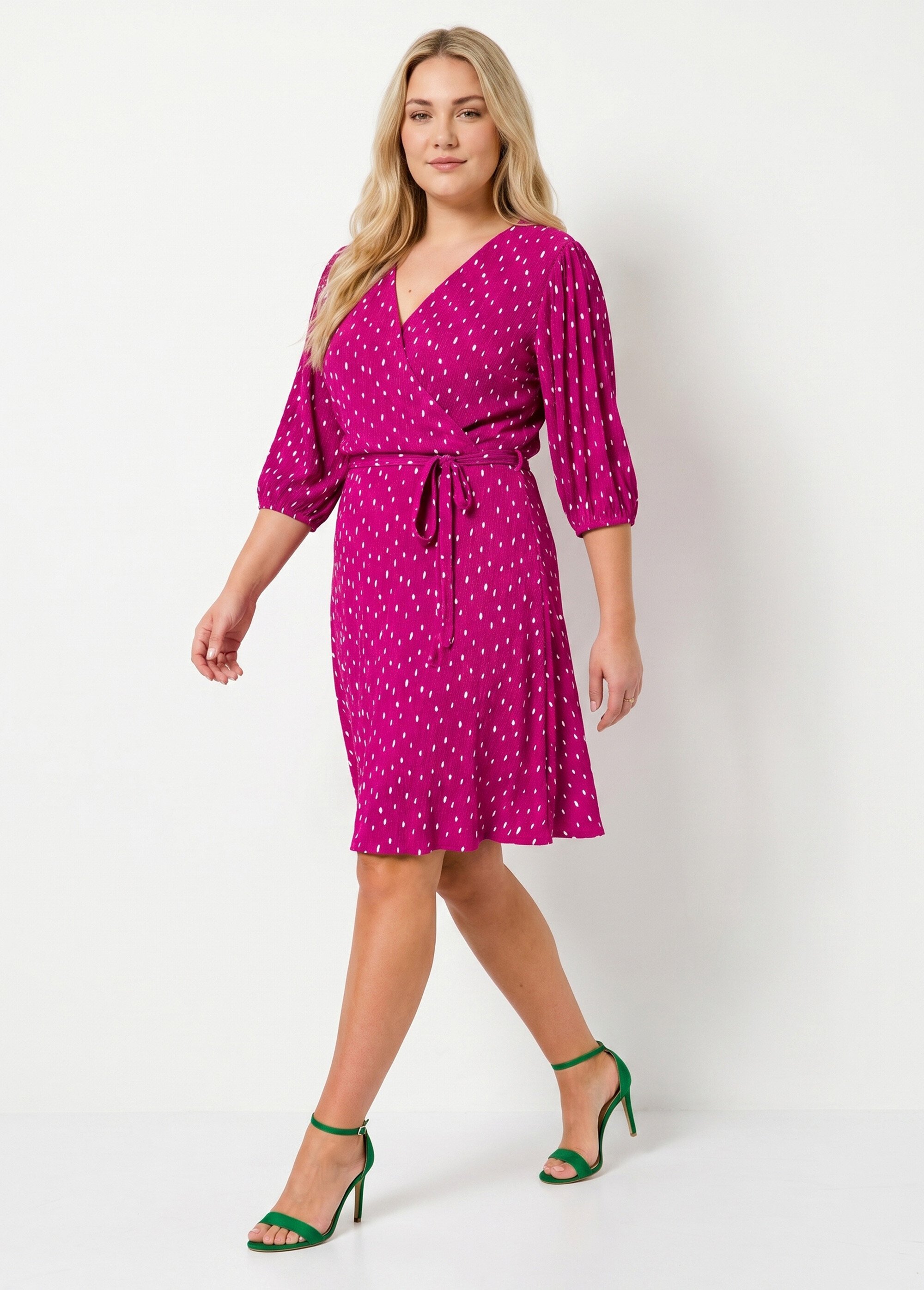 Robe courte cache-coeur imprimé pois