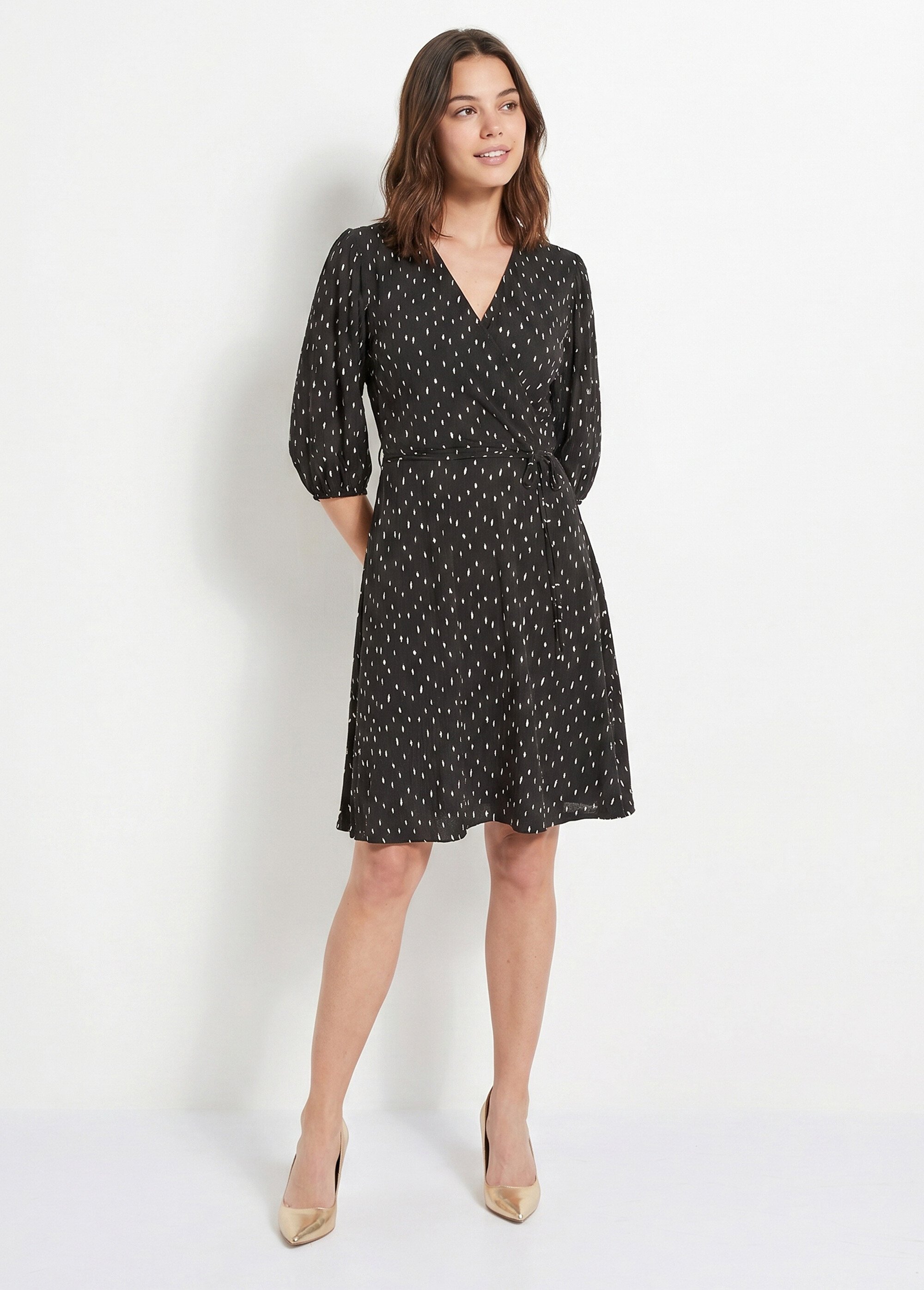 Robe courte cache-coeur imprimé pois