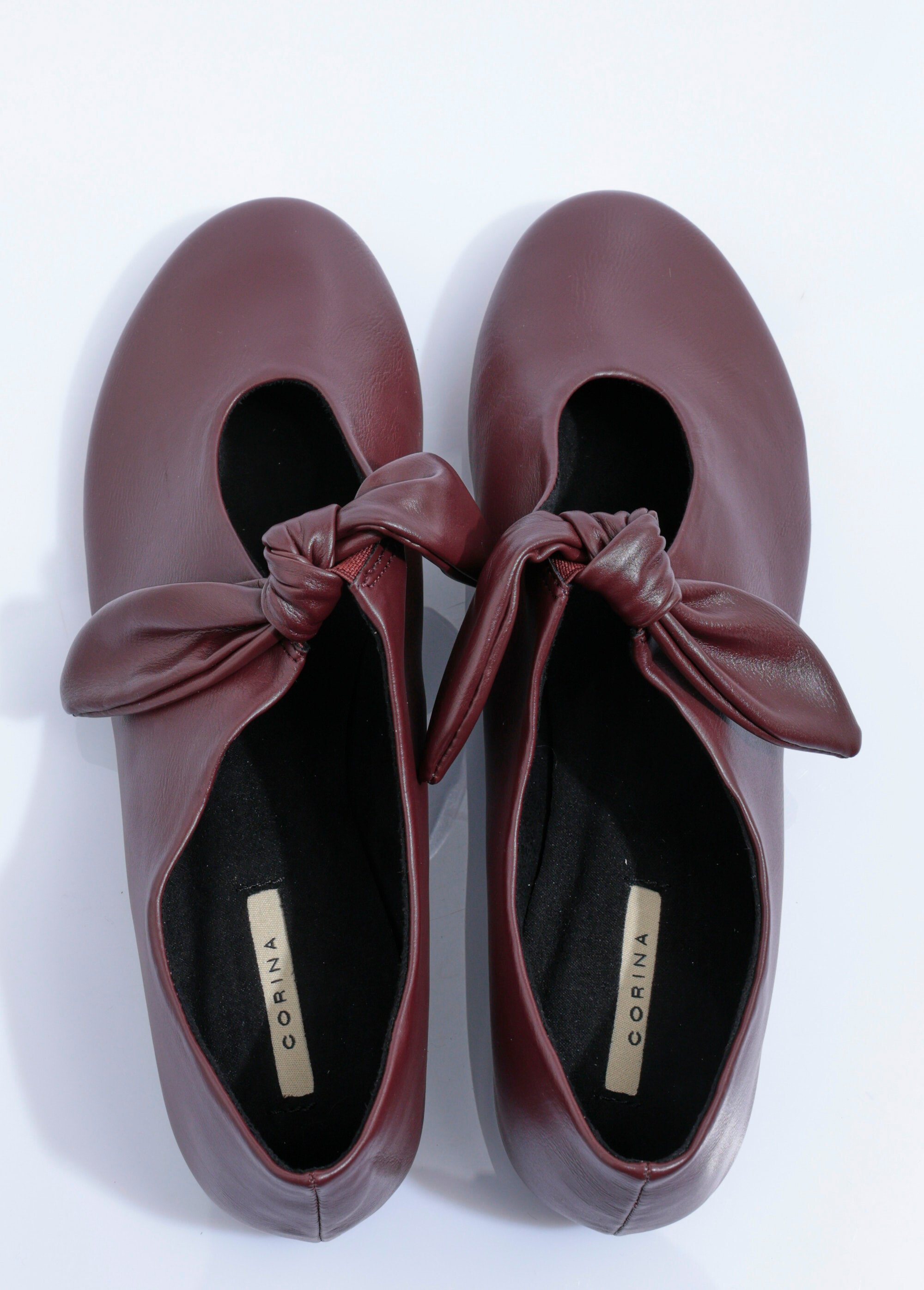 Ballerines plates à nouer, style preppy Femme Rouge CORM5670 OV1