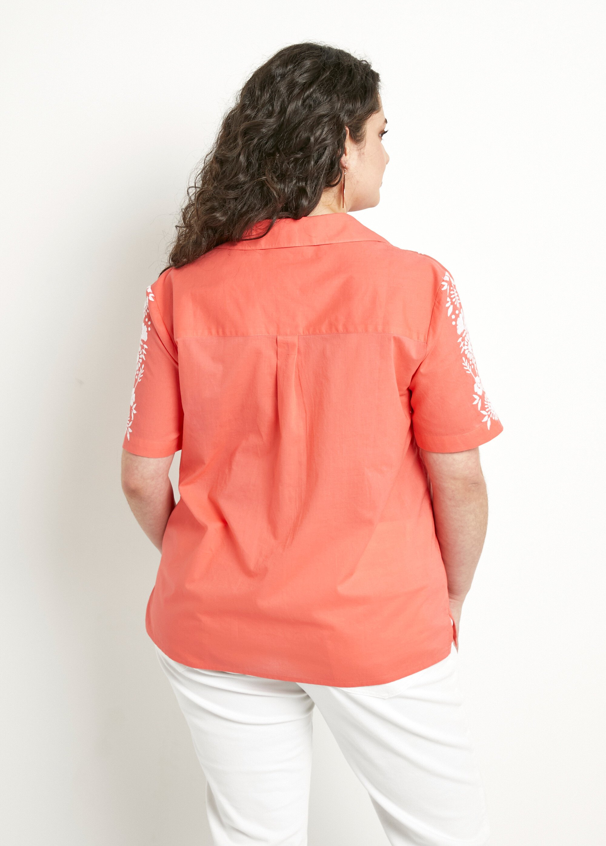 Chemisier long coton brodé manches courtes