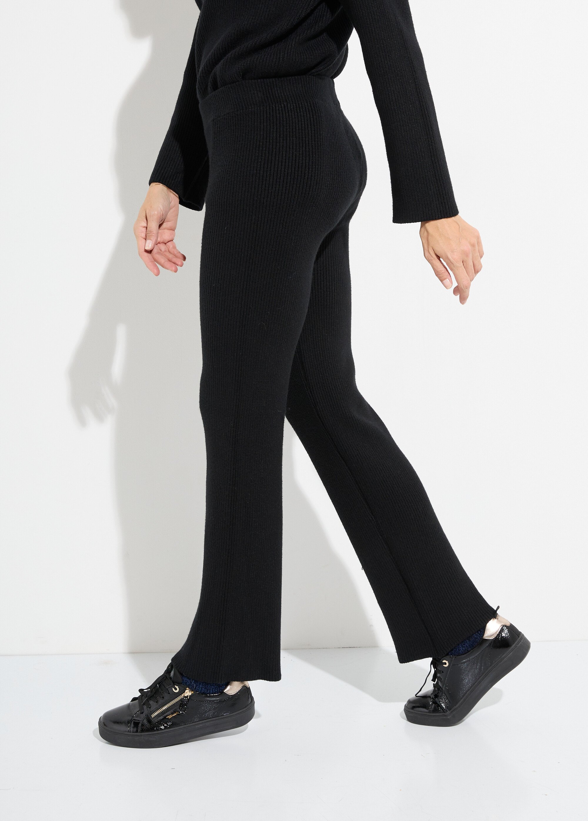 Pantalon confort en maille cotelée Femme Noir PAP-P360BAS GA1