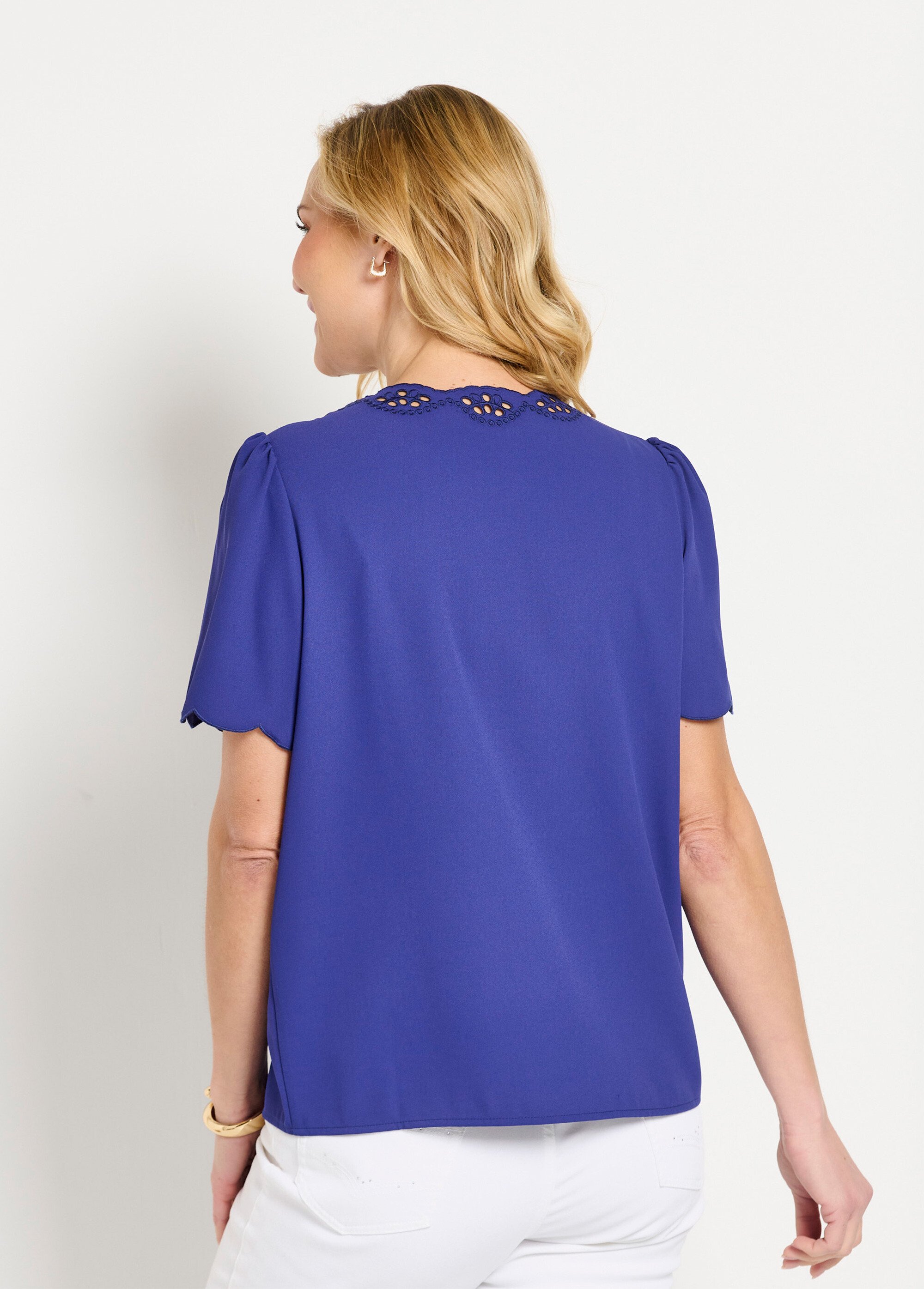 Blouse à bretelles fines et broderies - bleu - Kiabi - 12.00