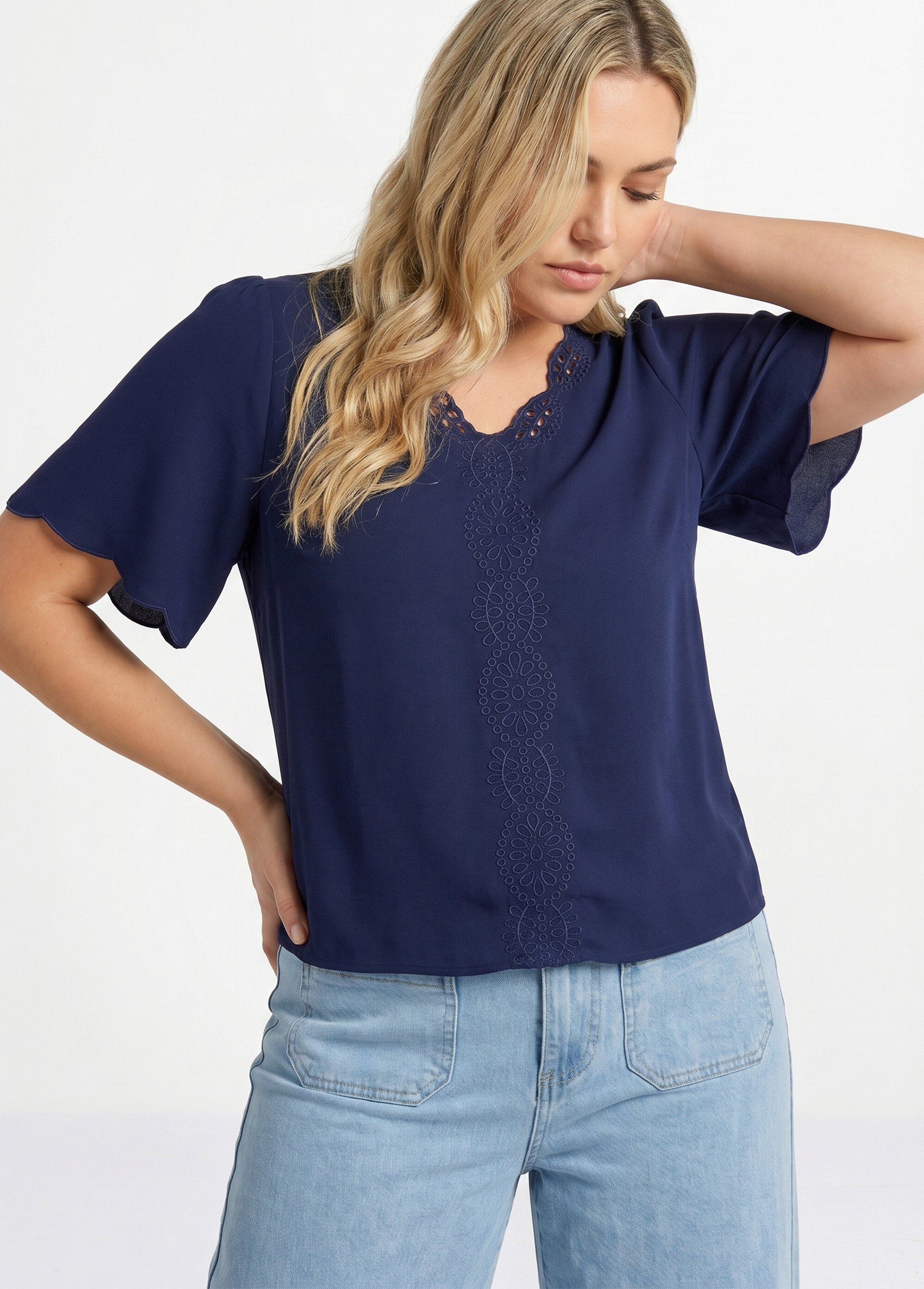 Tunique longue brodée manches courtes unie
