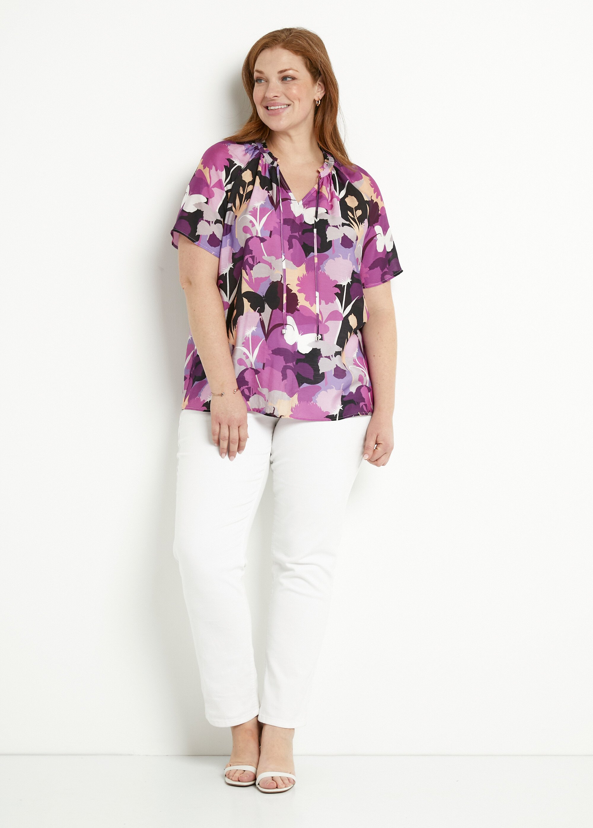 Floerns Maglietta Donna Scollo A V Con Fiocco A Pois | Taglie Forti 1XL-4XL | Tessuto Elasticizzato Con Pizzo E Arricciature
