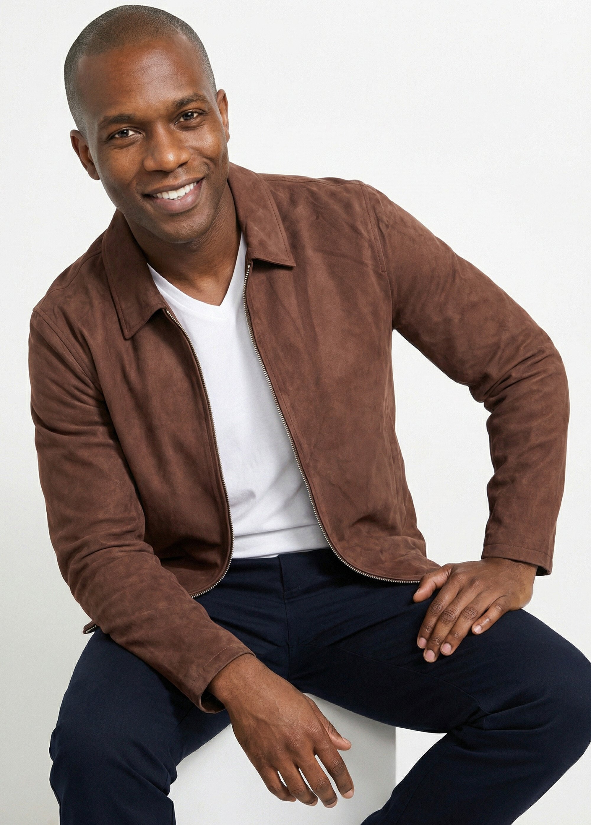 Blouson court zippé en suédine